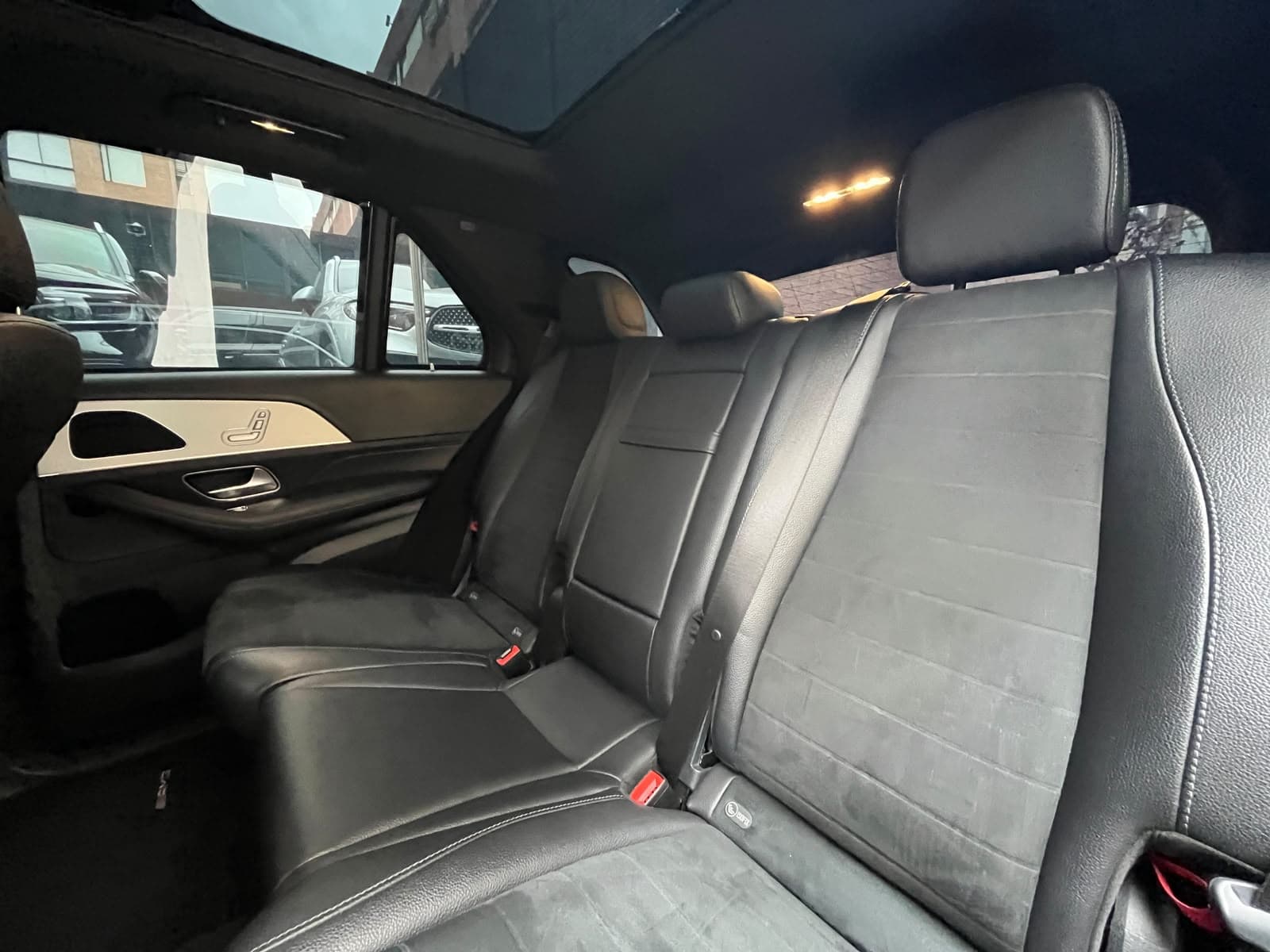 Mercedes Benz GLE450 SUV BLINDADA Modelo 2022 17