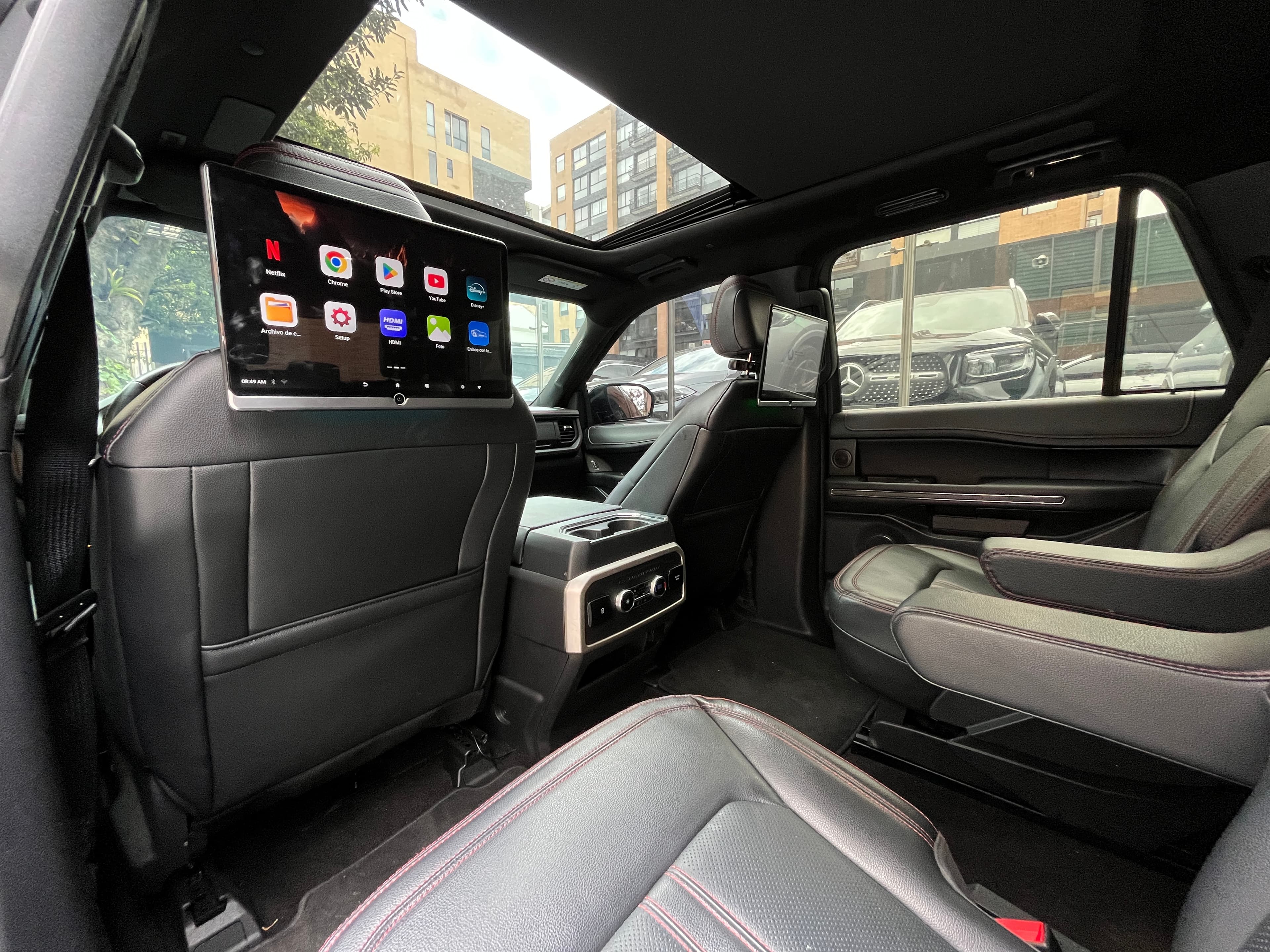 Ford Expedition LIMITED Modelo 2023 17