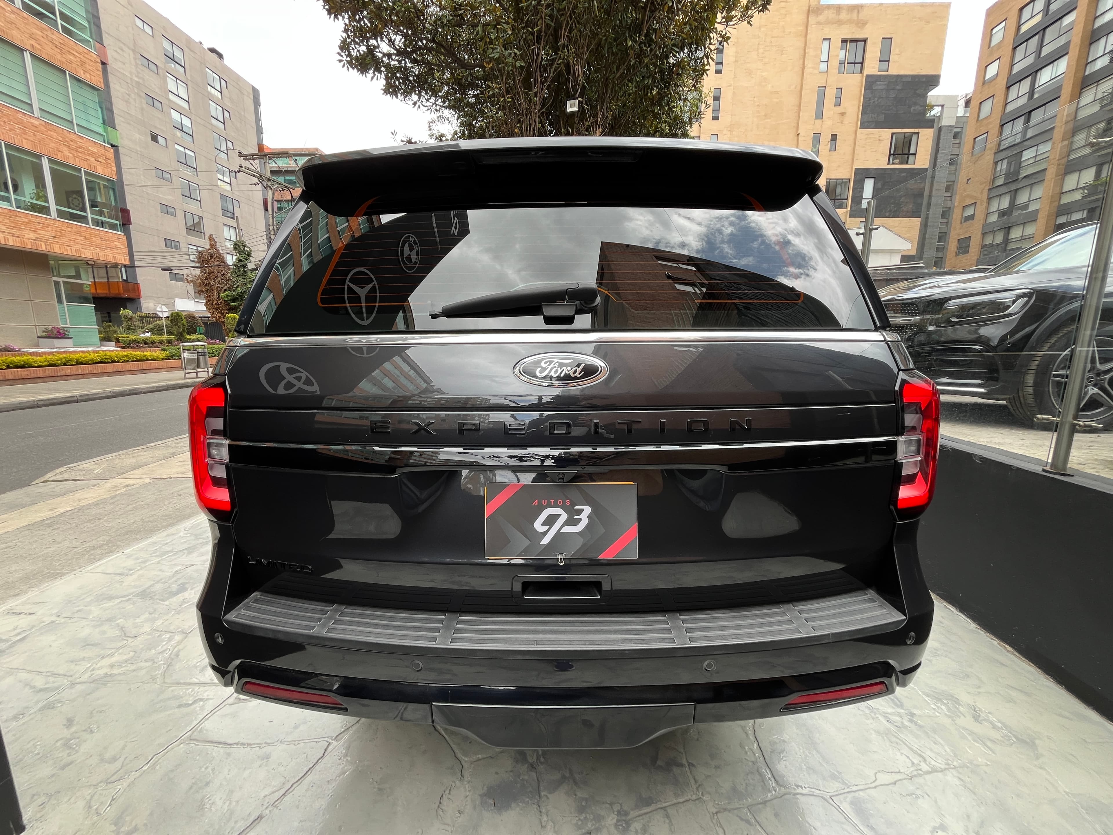 Ford Expedition LIMITED Modelo 2023 5
