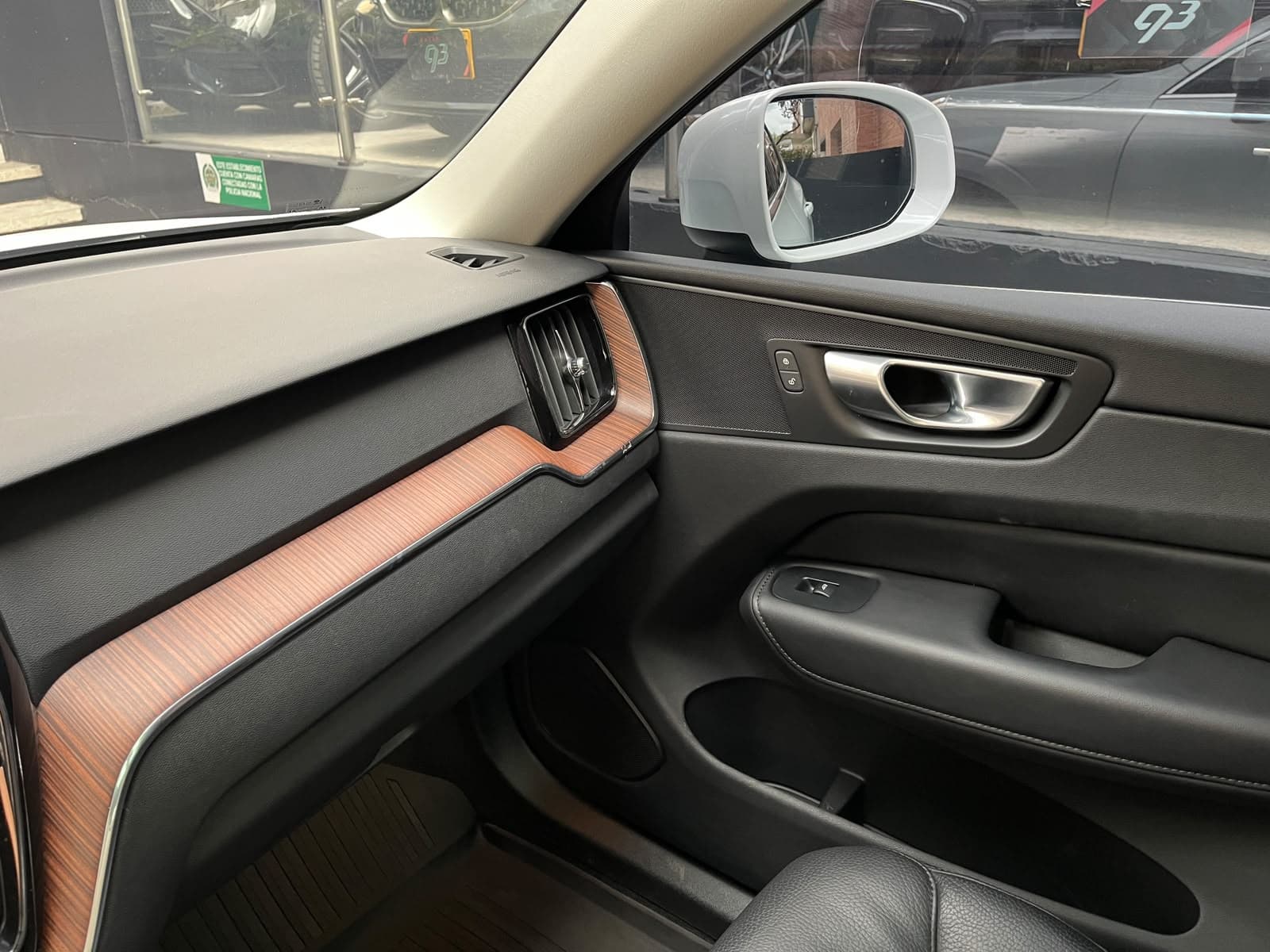 Volvo XC60 Modelo 2024 10