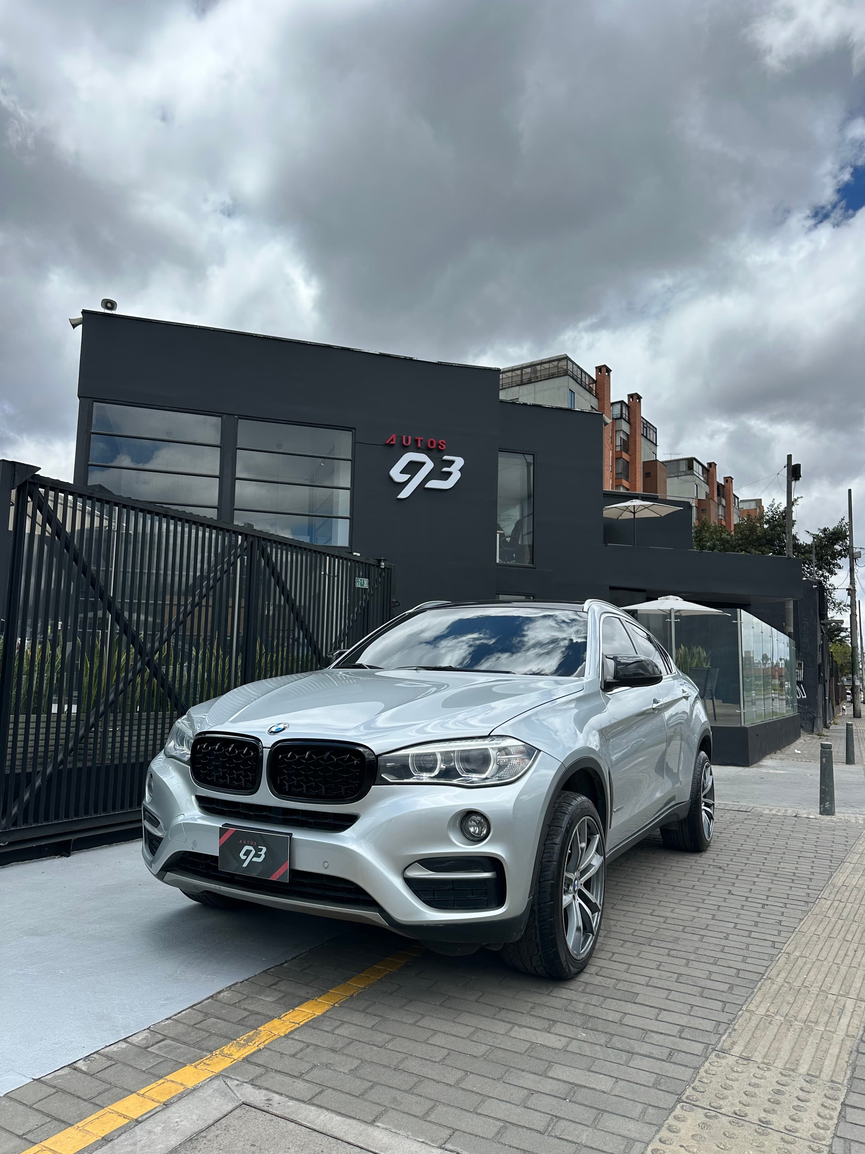 BMW X6 xDrive35I Modelo 2016 28