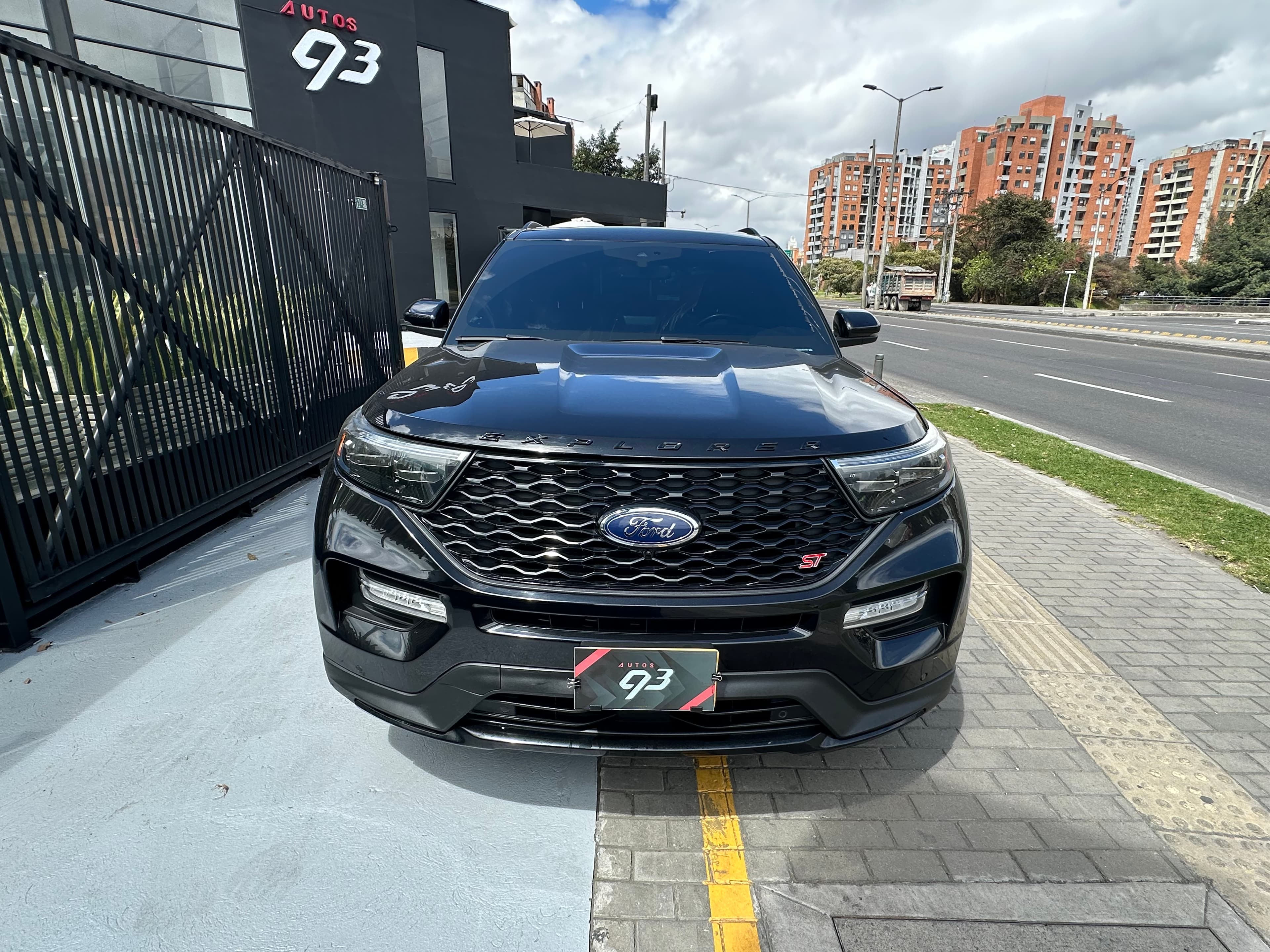 Ford Explorer ST Modelo 2021 2