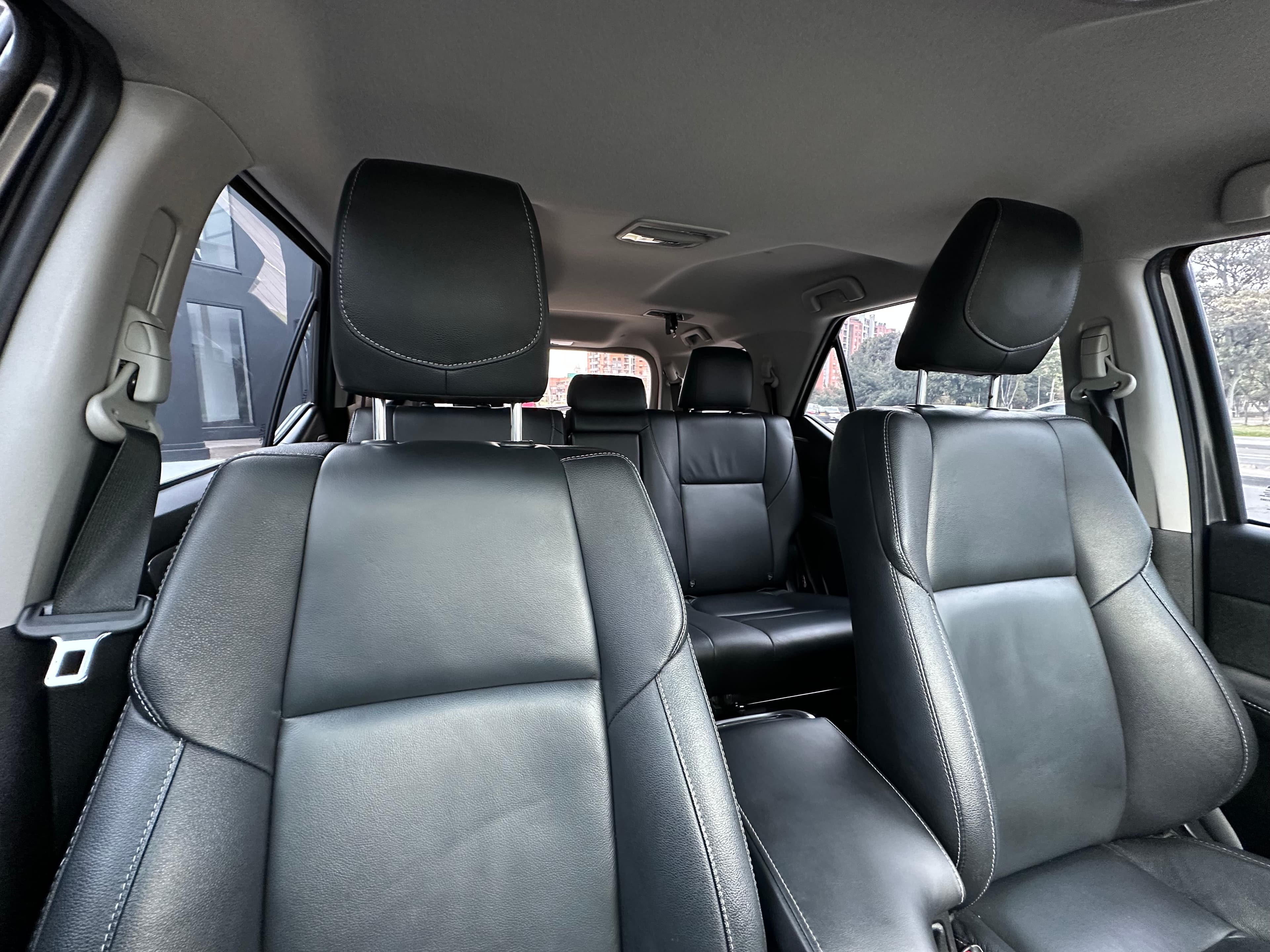Toyota Fortuner SRV Modelo 2021 22
