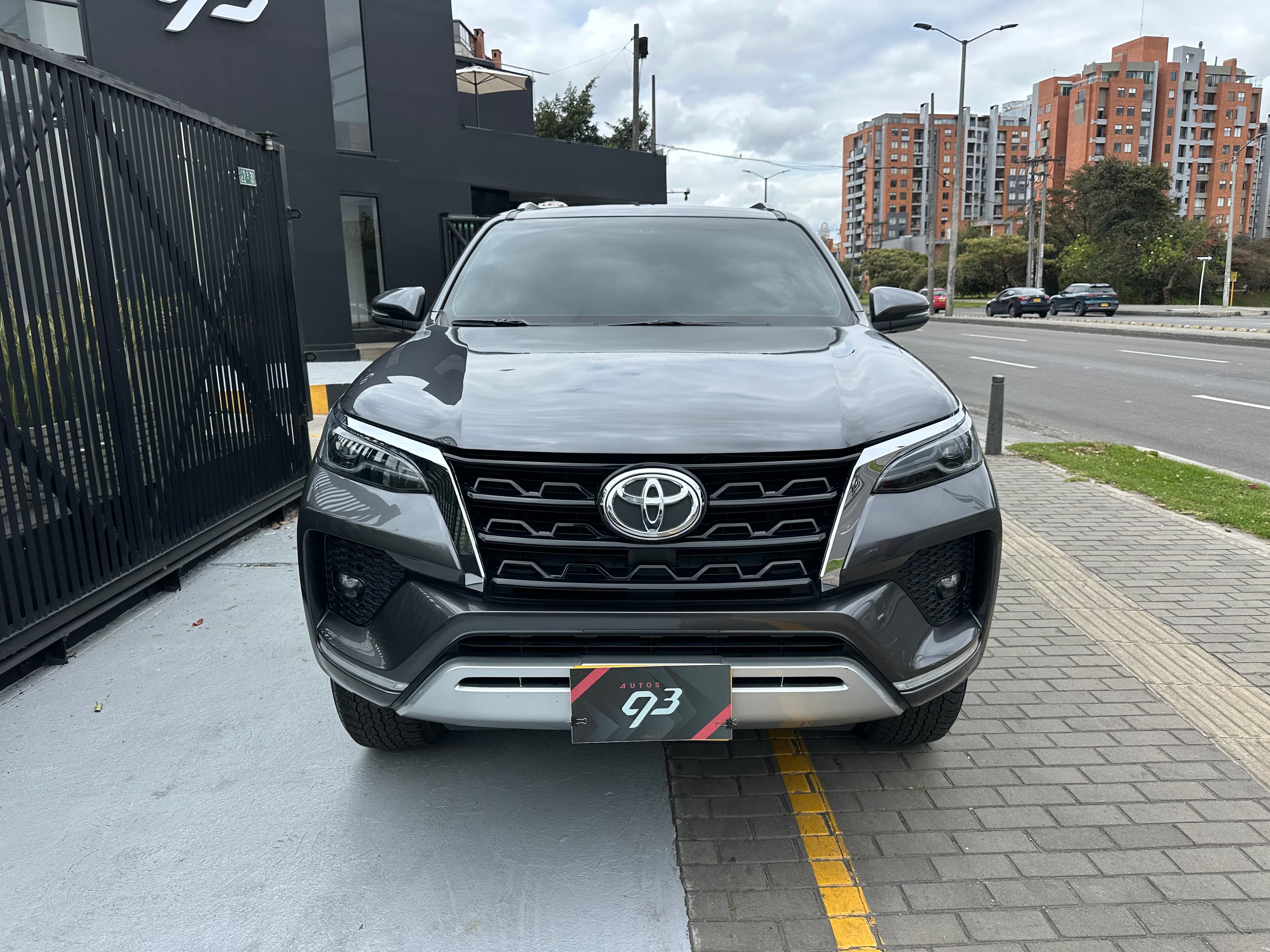 Toyota Fortuner SRV Modelo 2021 2