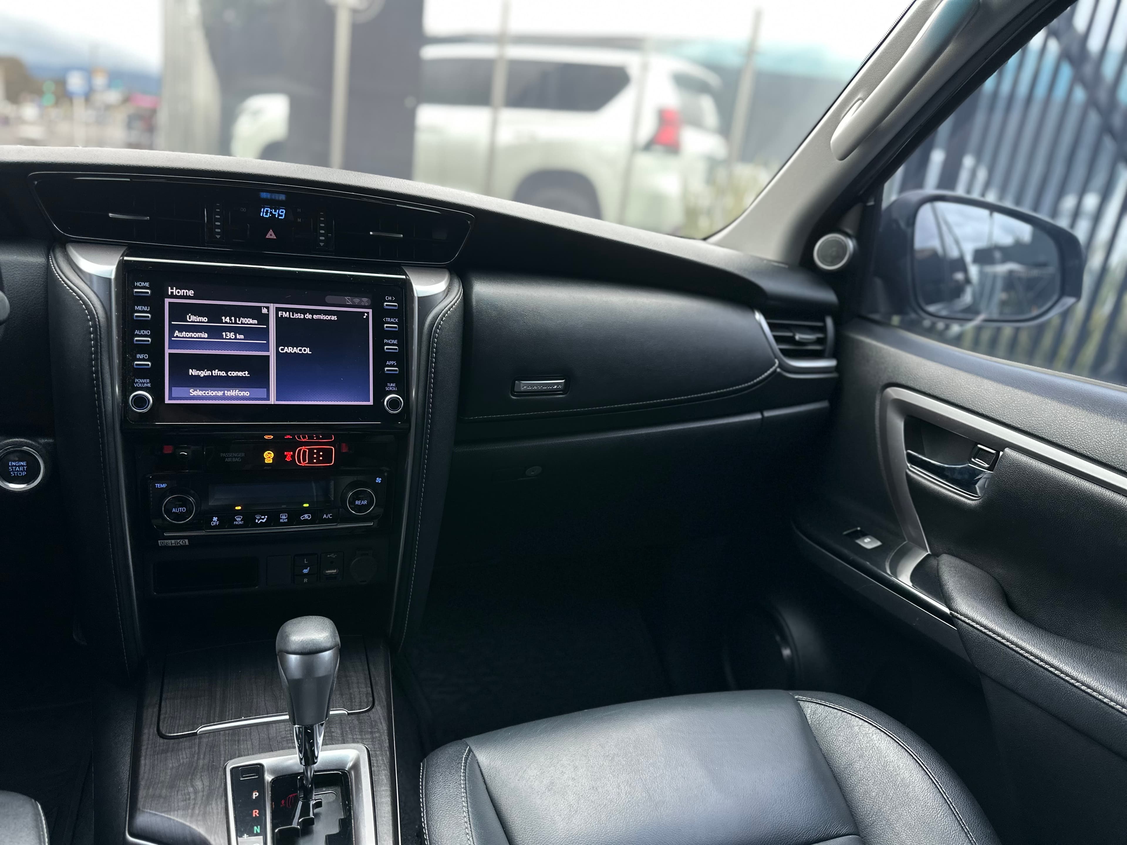 Toyota Fortuner SRV Modelo 2021 14