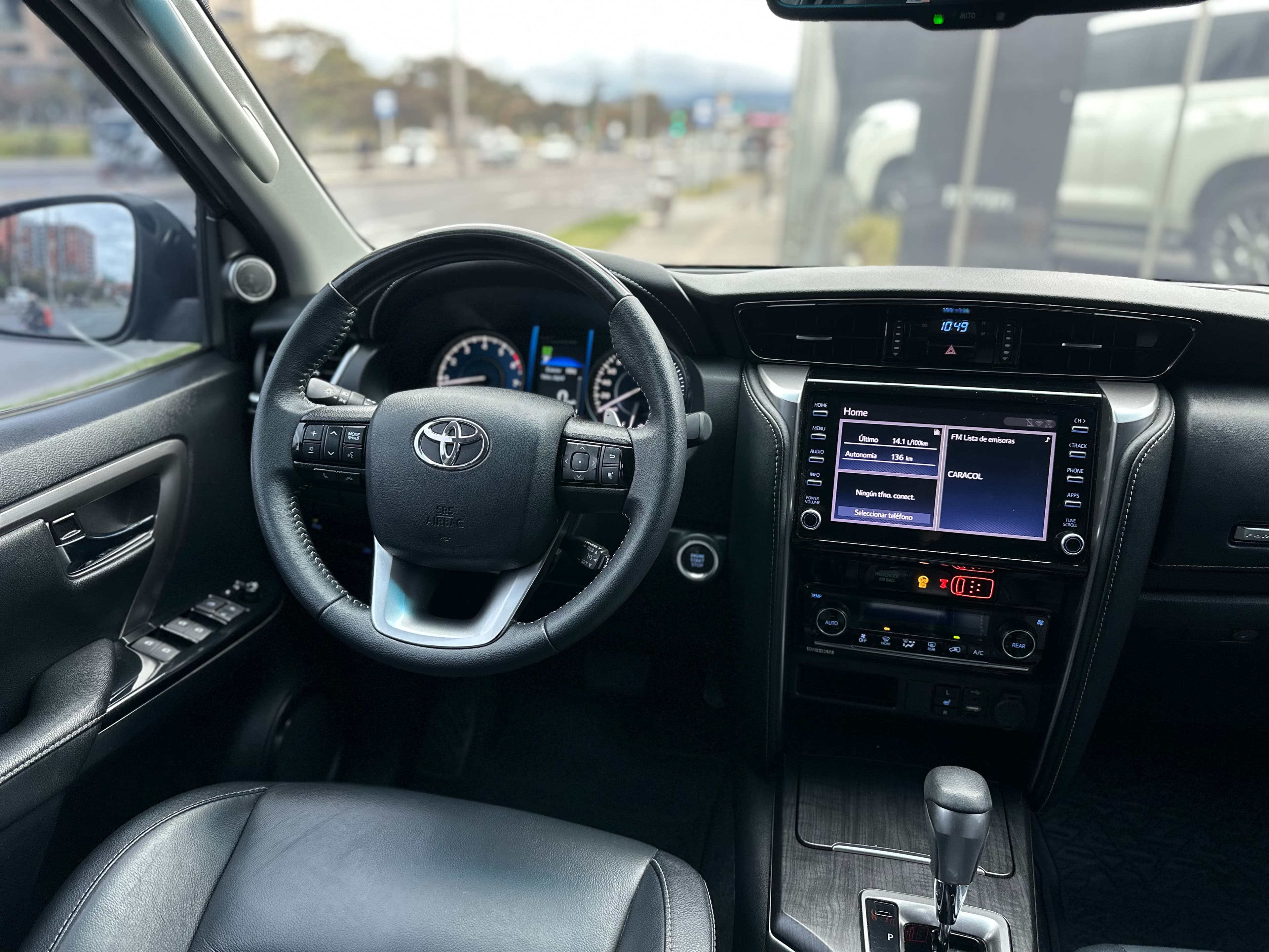 Toyota Fortuner SRV Modelo 2021 12