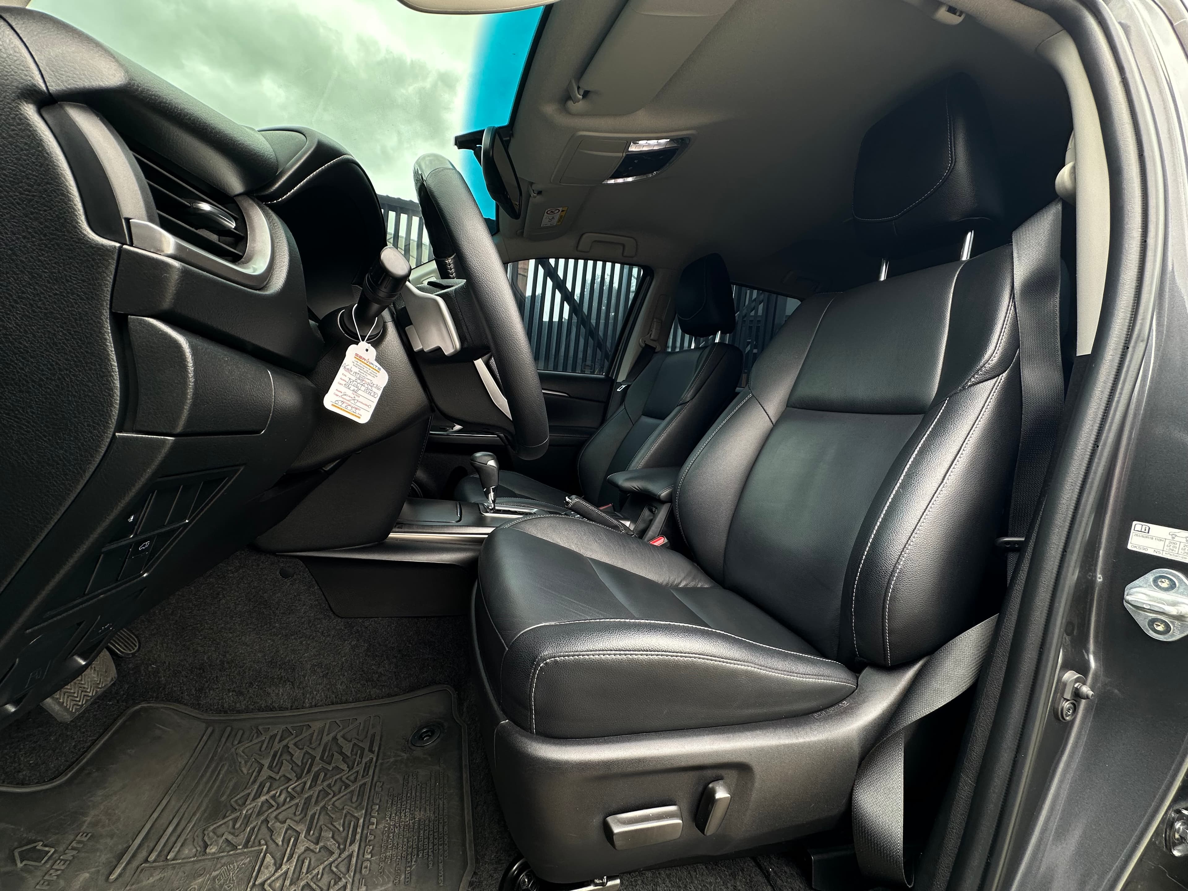 Toyota Fortuner SRV Modelo 2021 8