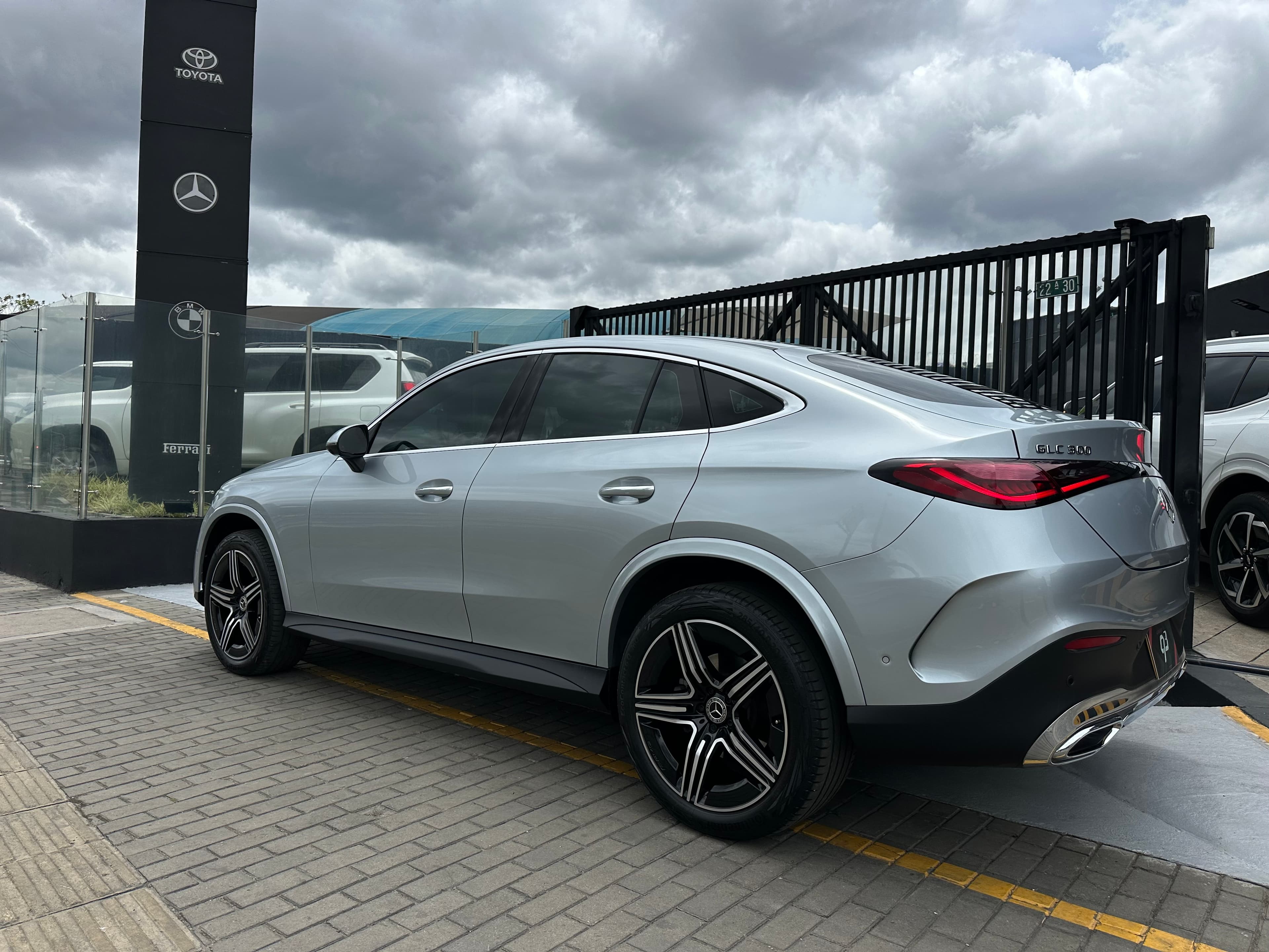 Mercedes Benz GLC300 4MATIC Coupe Modelo 2025 6