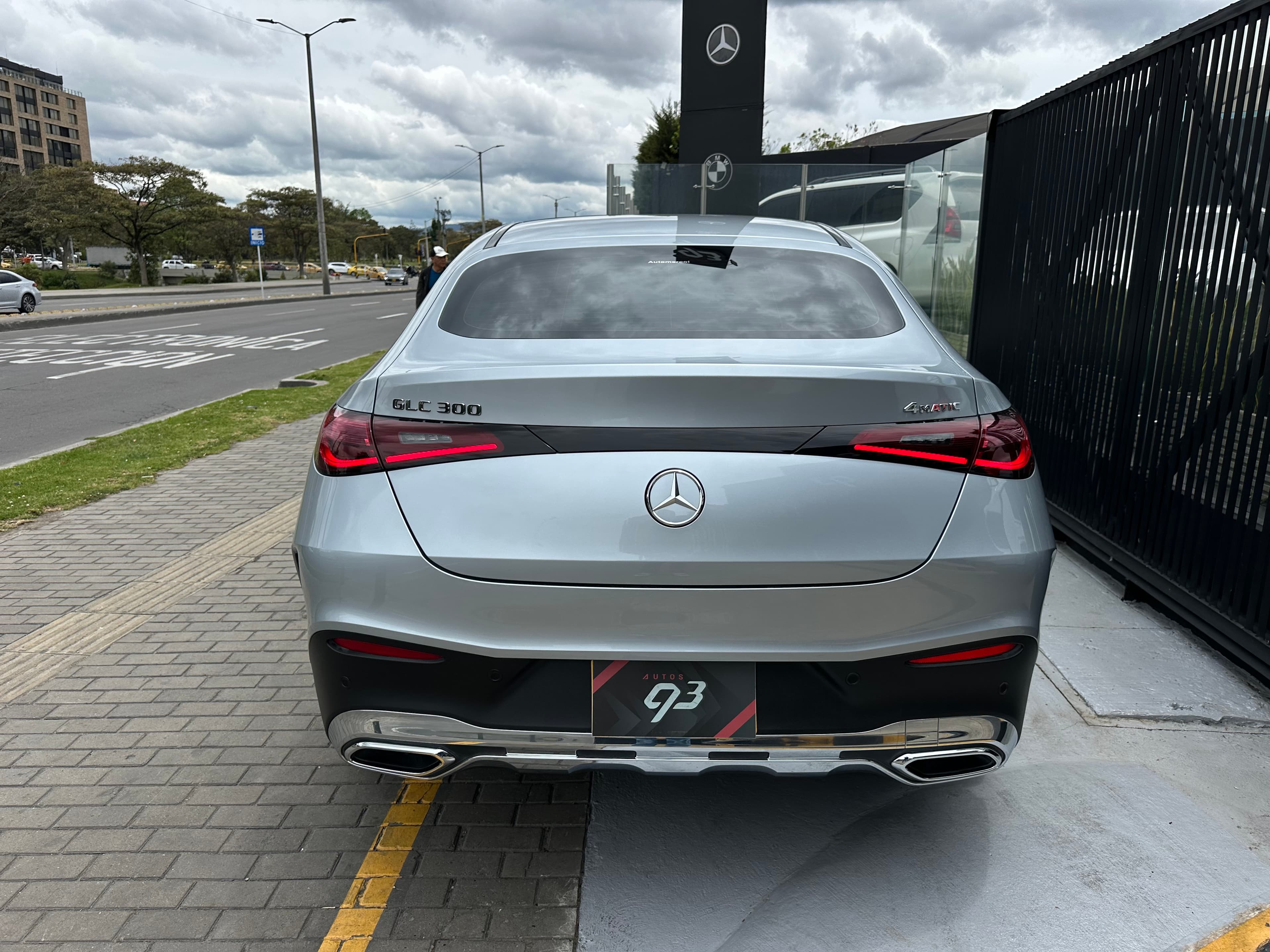 Mercedes Benz GLC300 4MATIC Coupe Modelo 2025 5