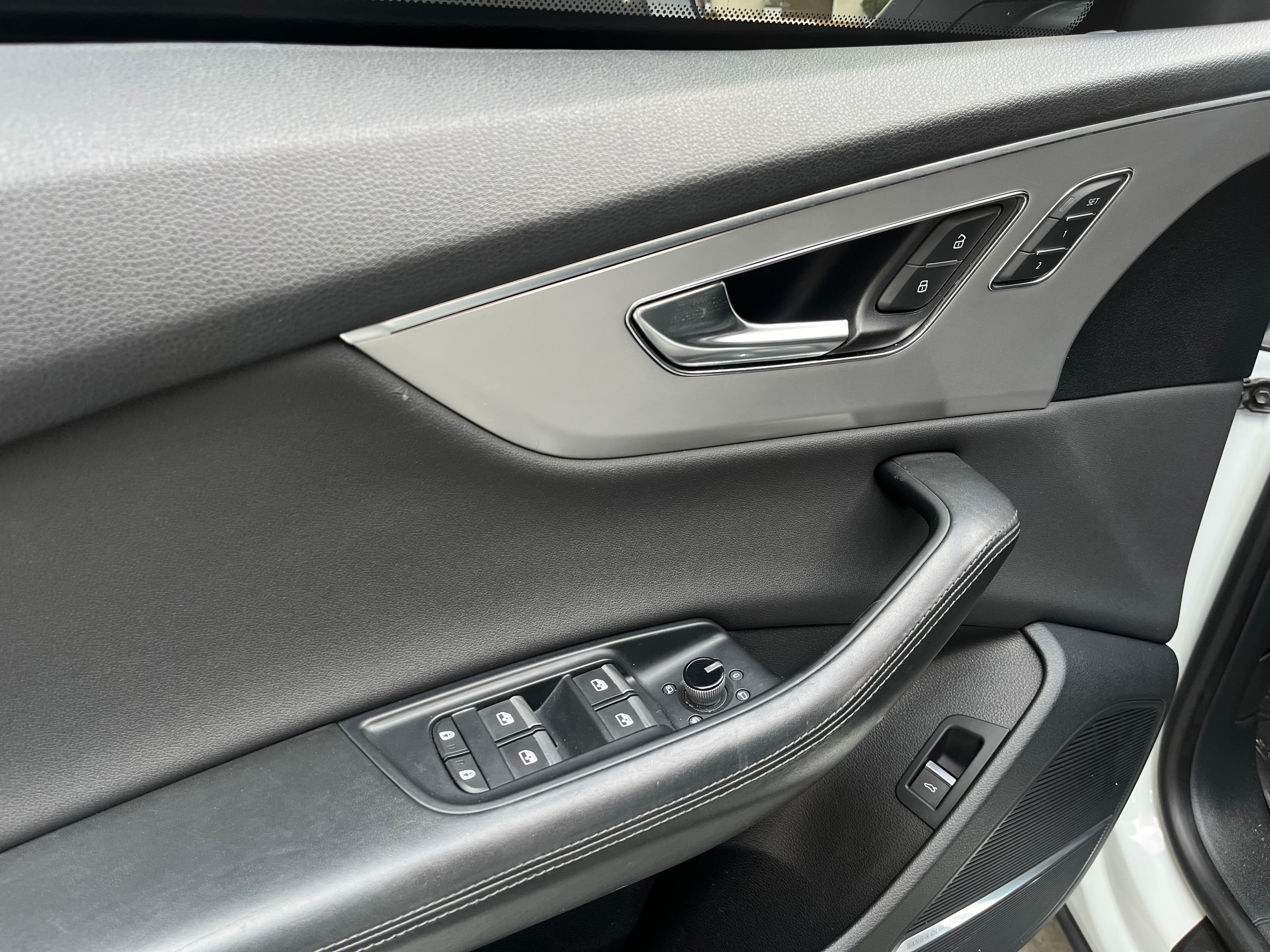 Audi Q8 BLINDADA Modelo 2019 8