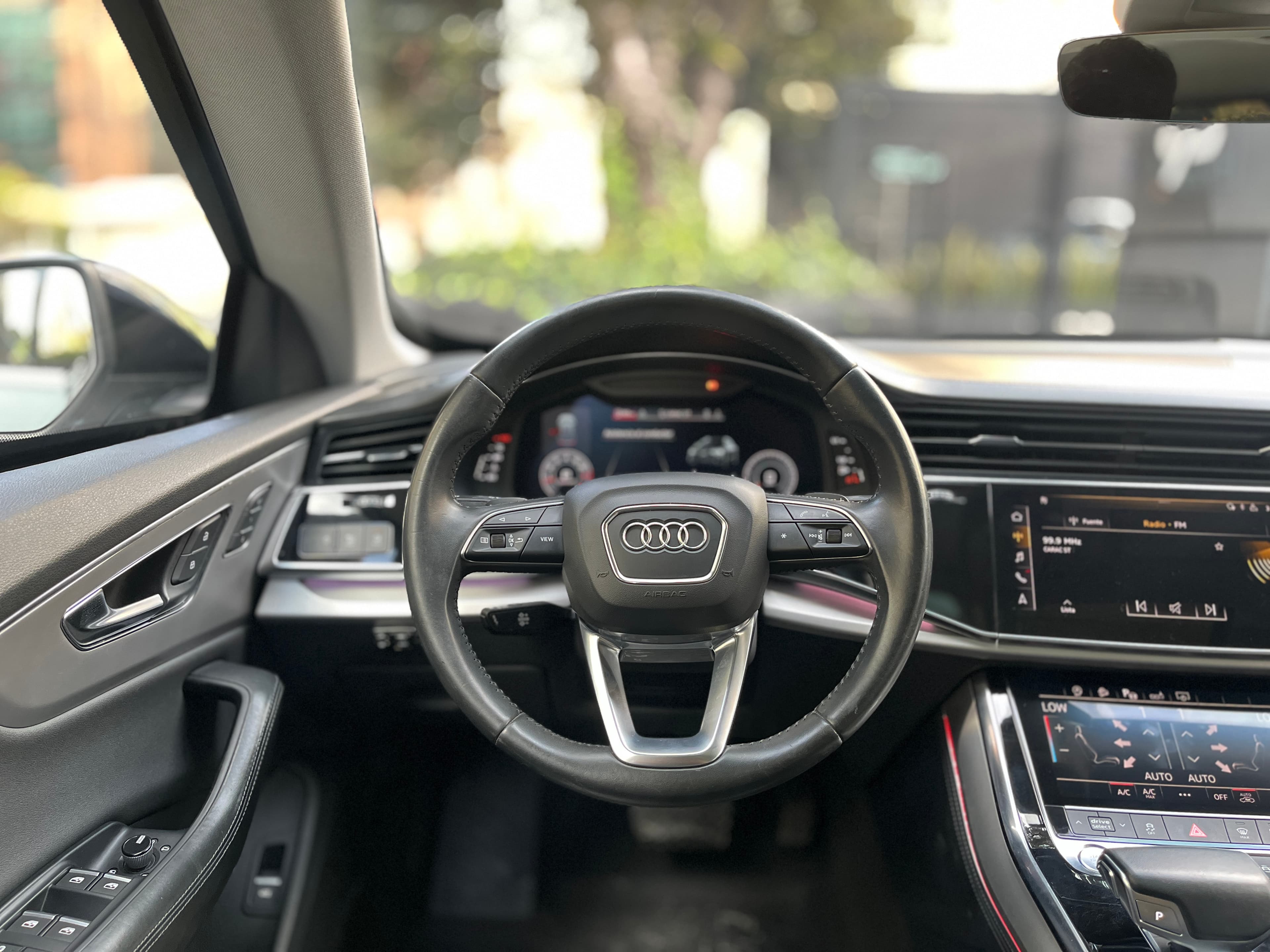 Audi Q8 BLINDADA Modelo 2019 16