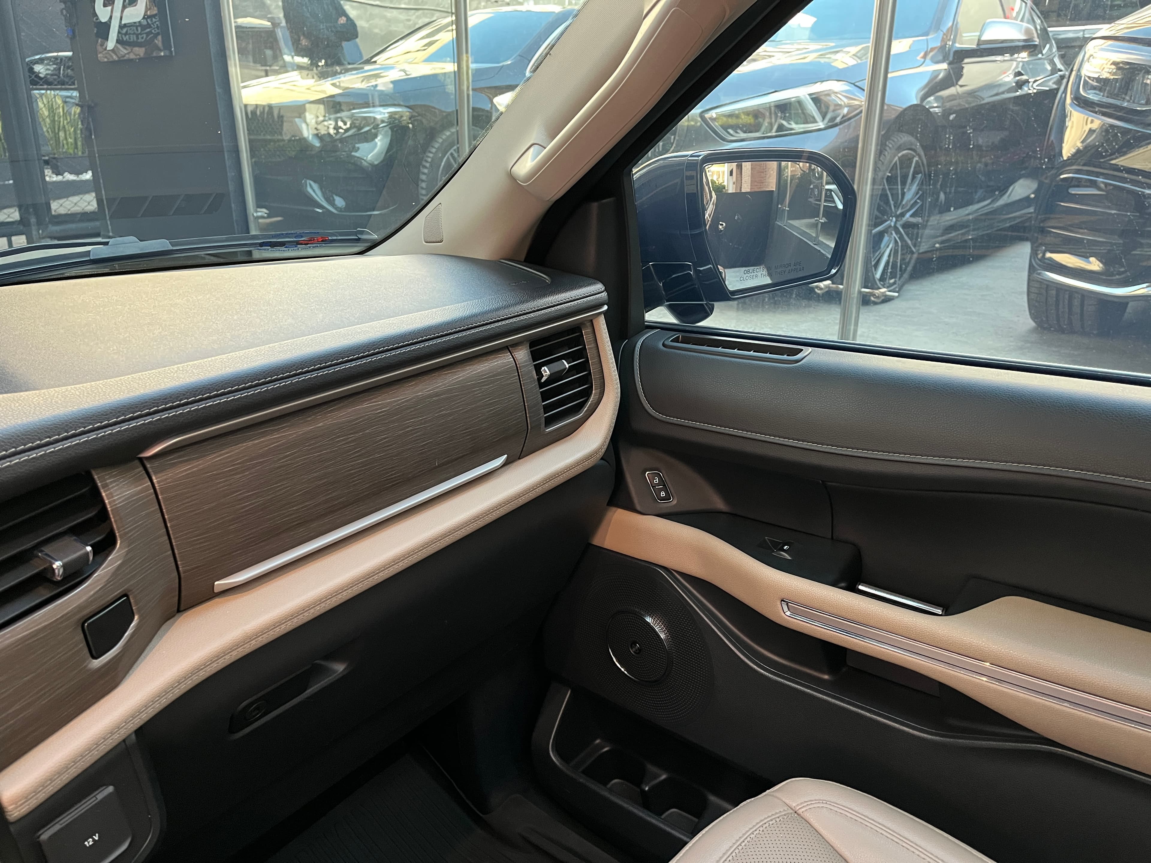 Ford Expedition LIMITED Modelo 2022 10