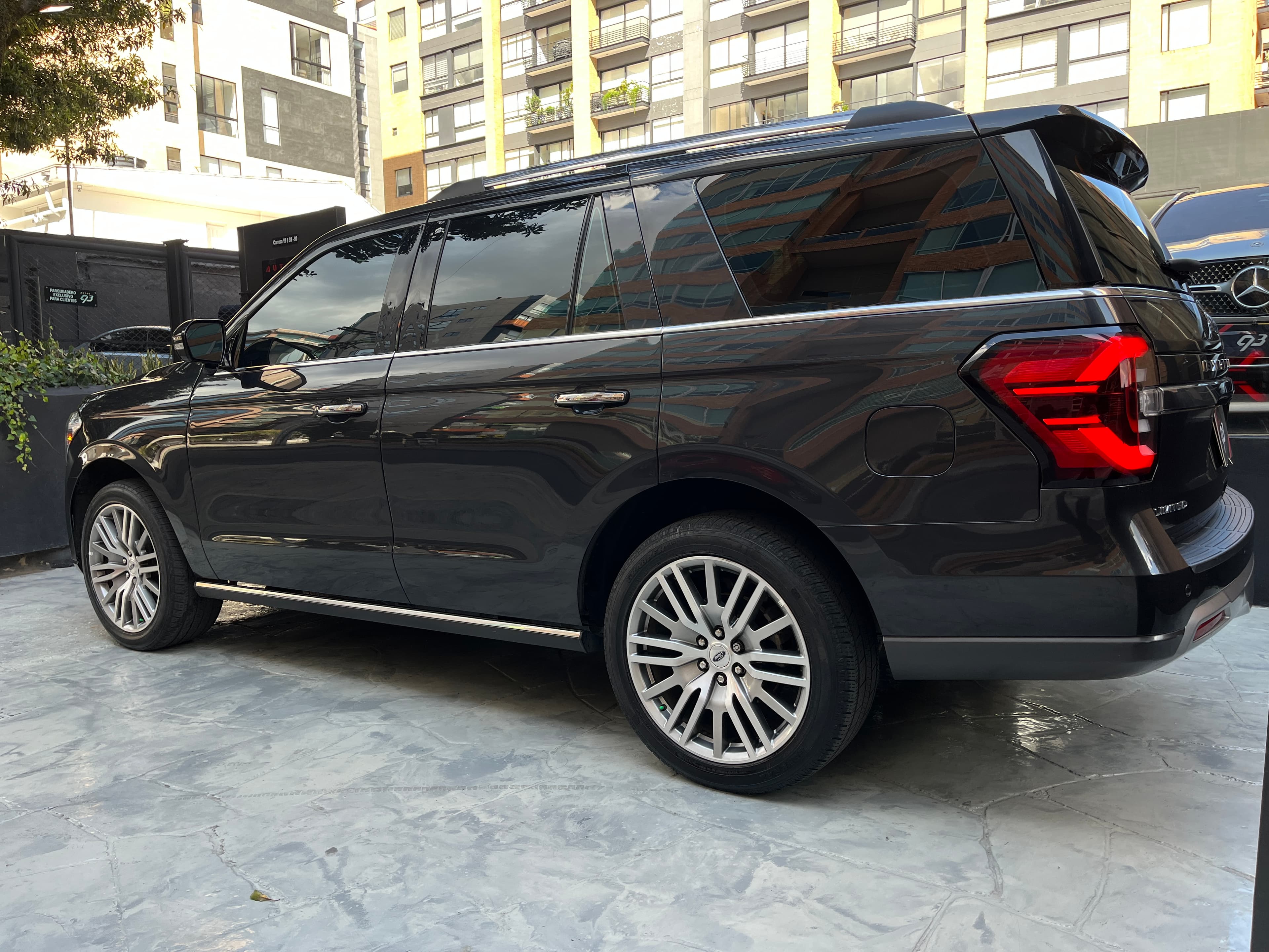 Ford Expedition LIMITED Modelo 2022 6