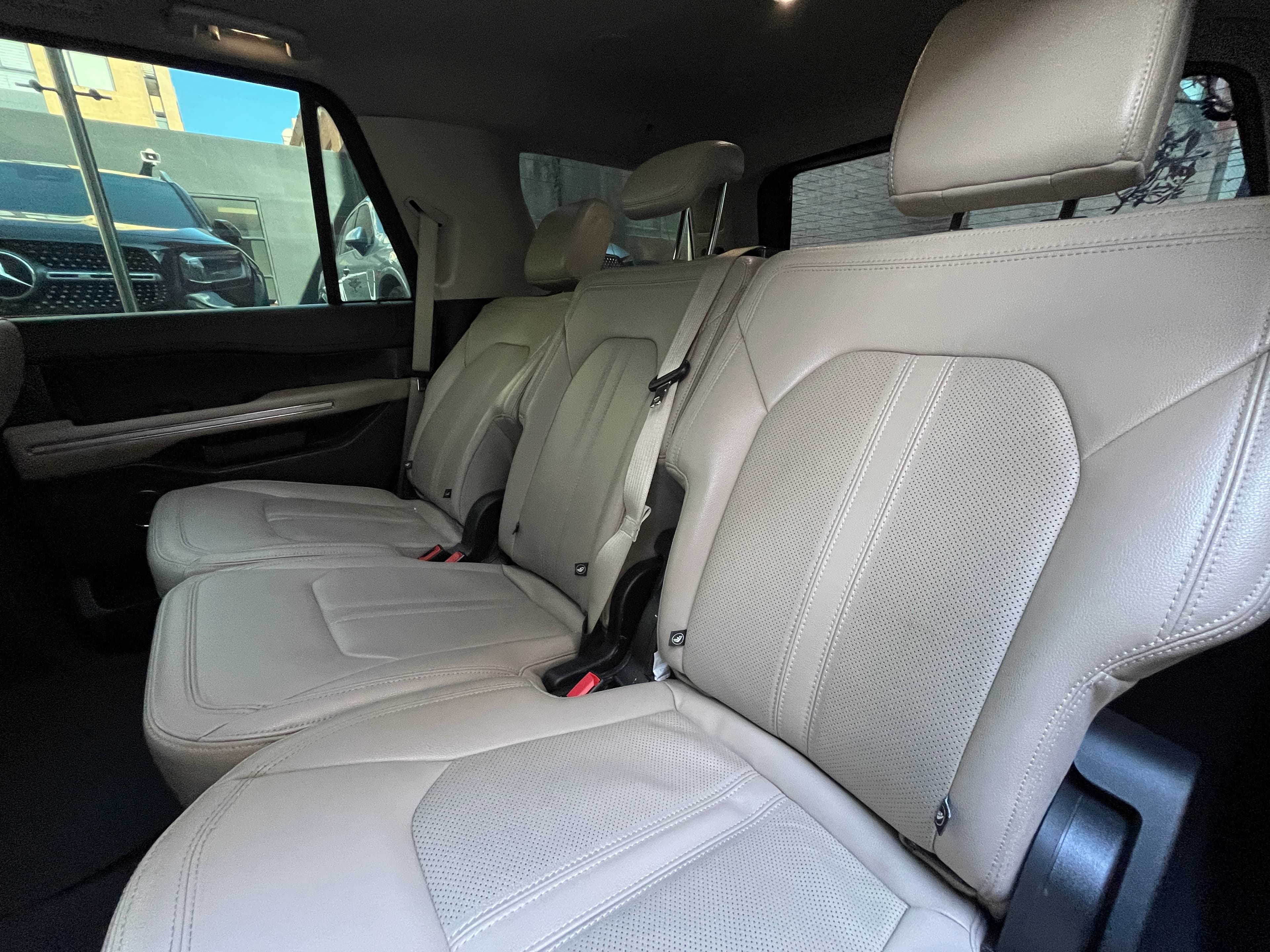 Ford Expedition LIMITED Modelo 2022 17