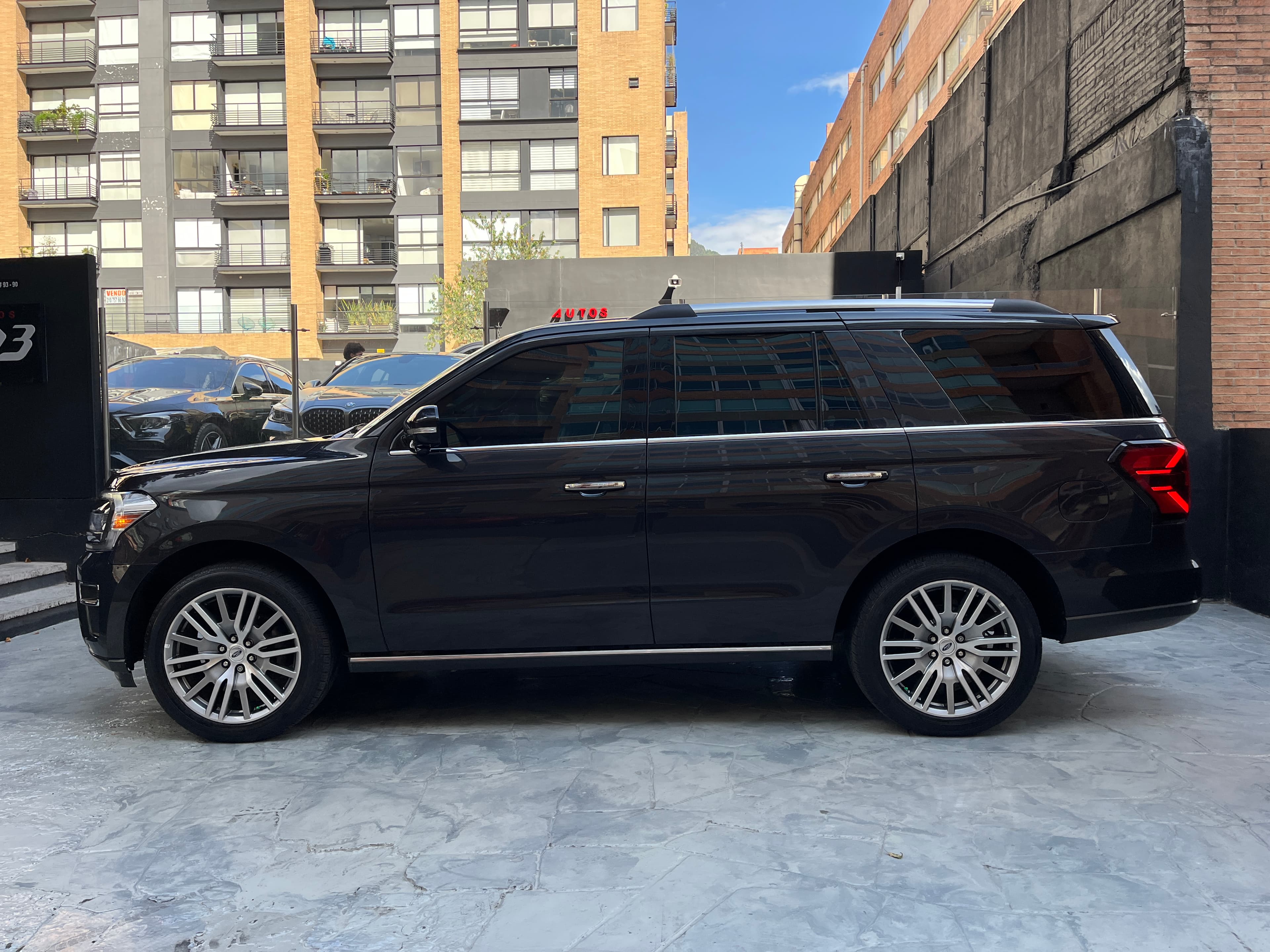 Ford Expedition LIMITED Modelo 2022 7