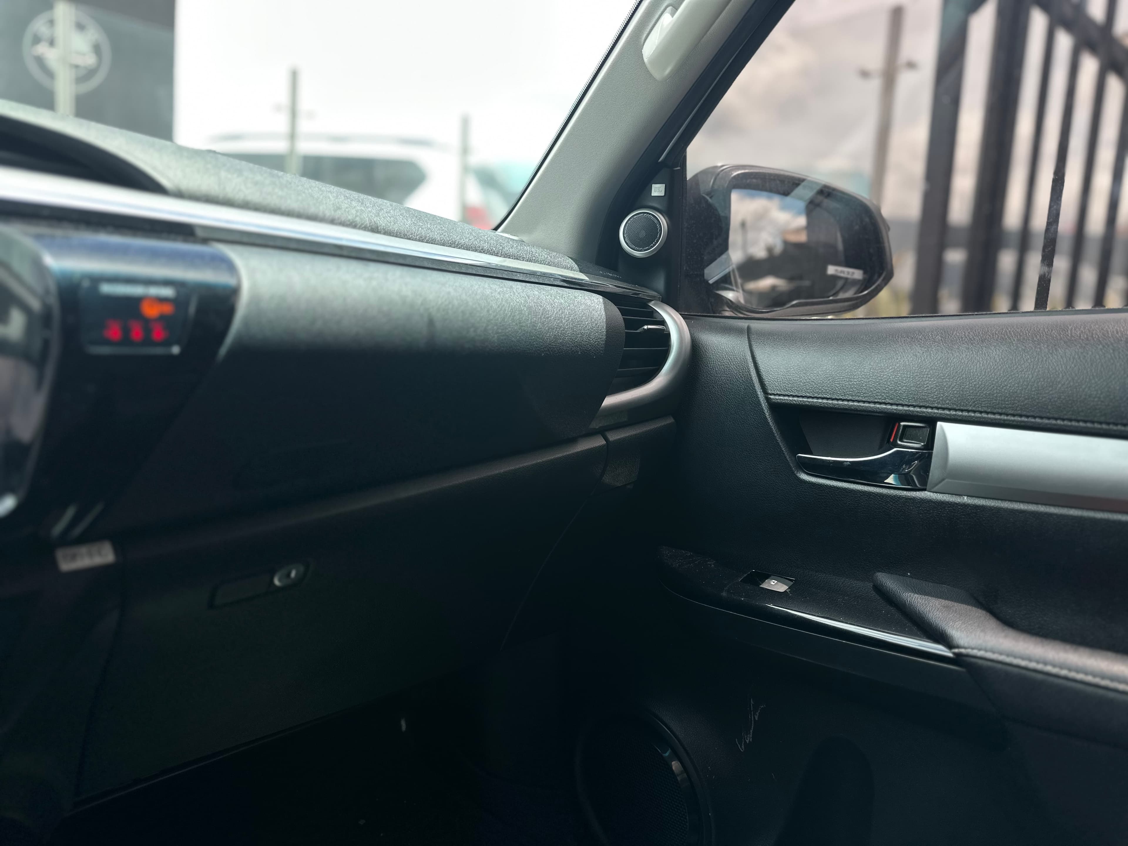 Toyota Hilux SRX Modelo 2024 21