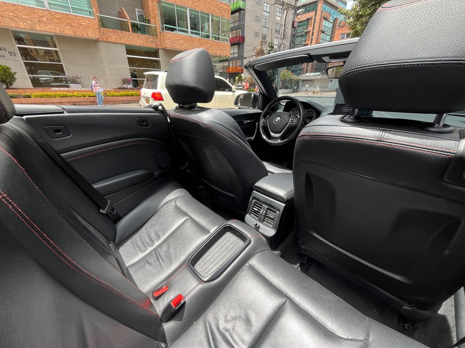 BMW 220I CABRIO Modelo 2020 16