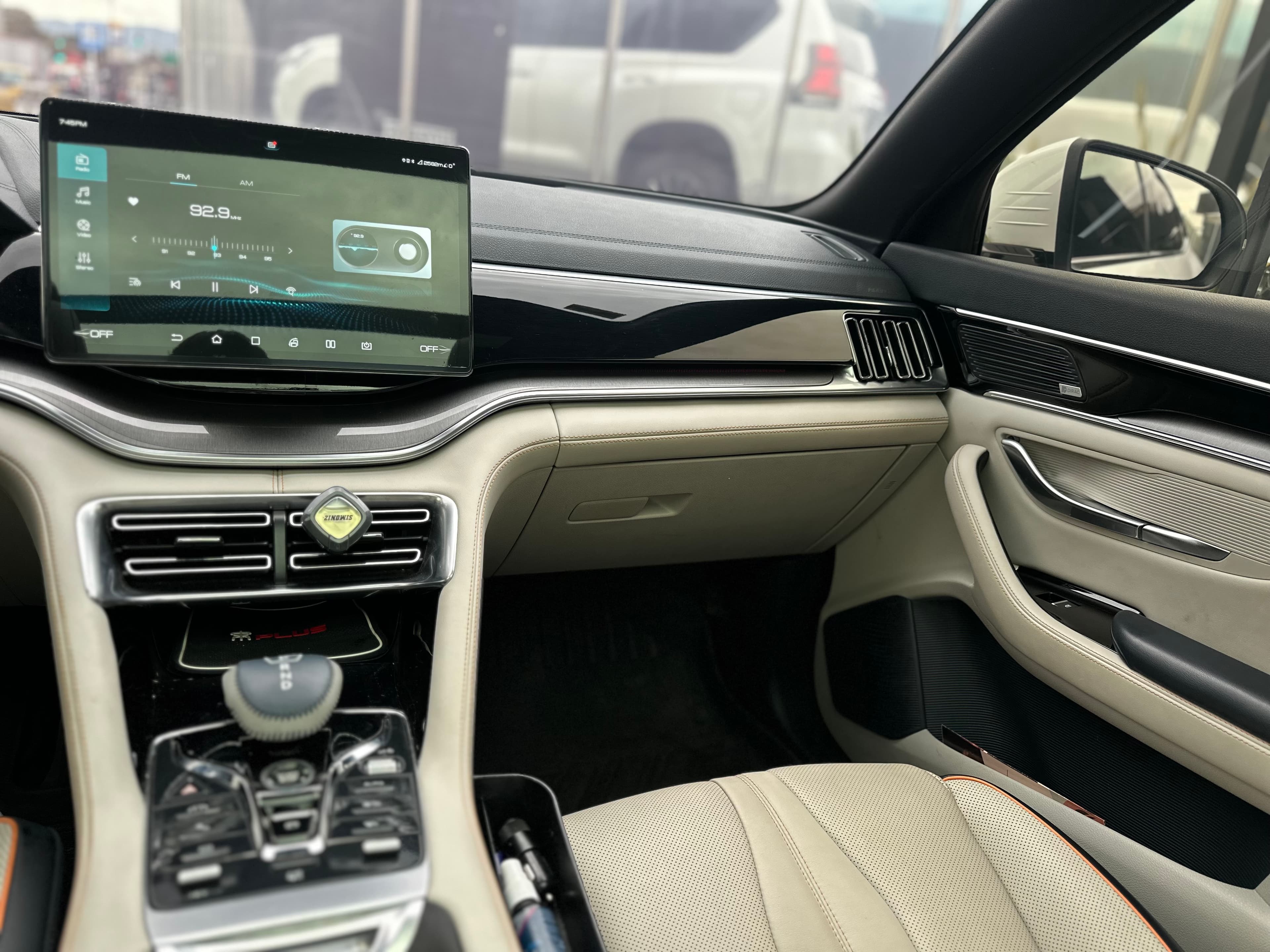 BYD Song Plus DMI Modelo 2022 14