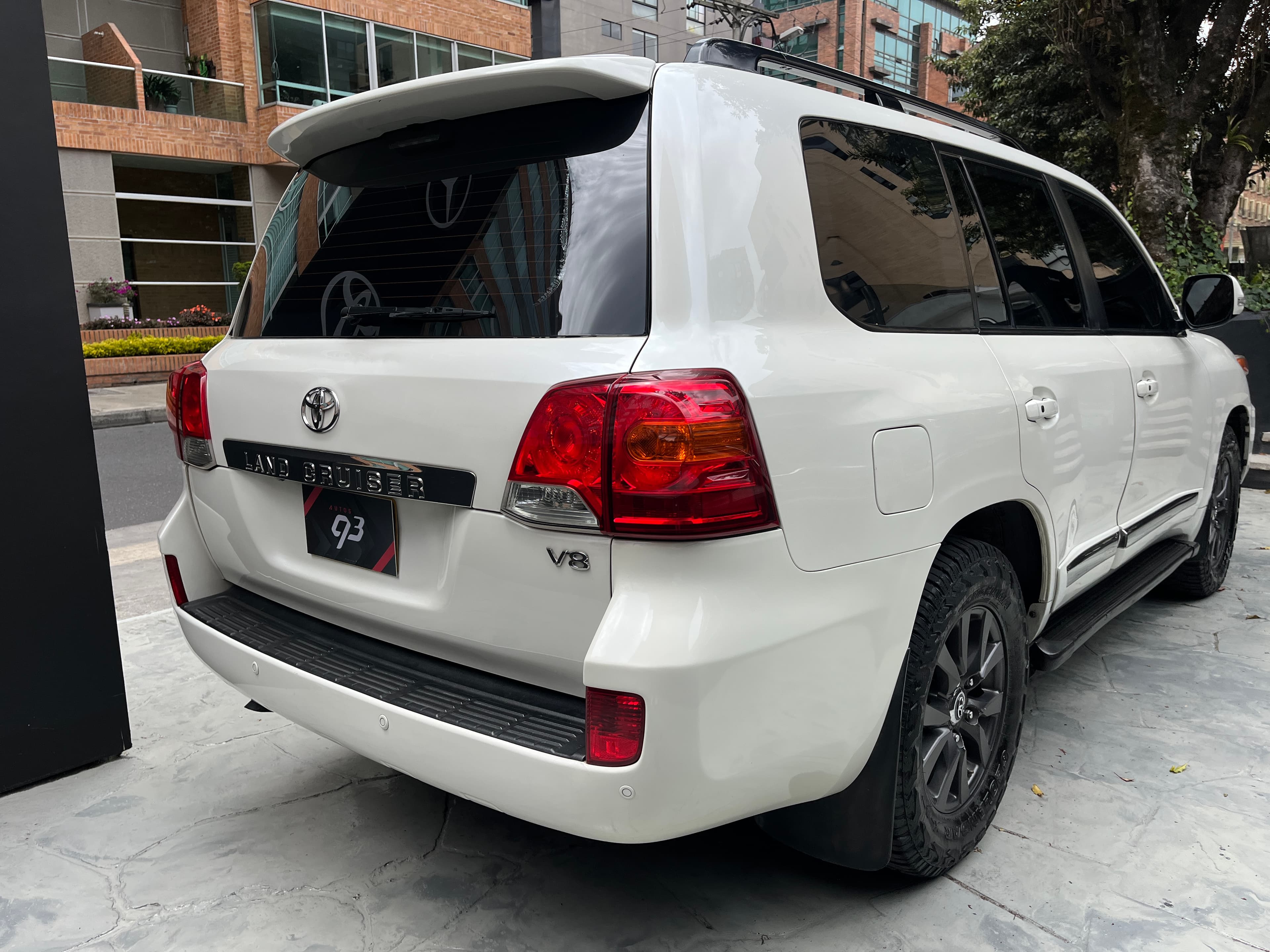 Toyota Land Cruiser 200 BLINDADA Modelo 2013 4