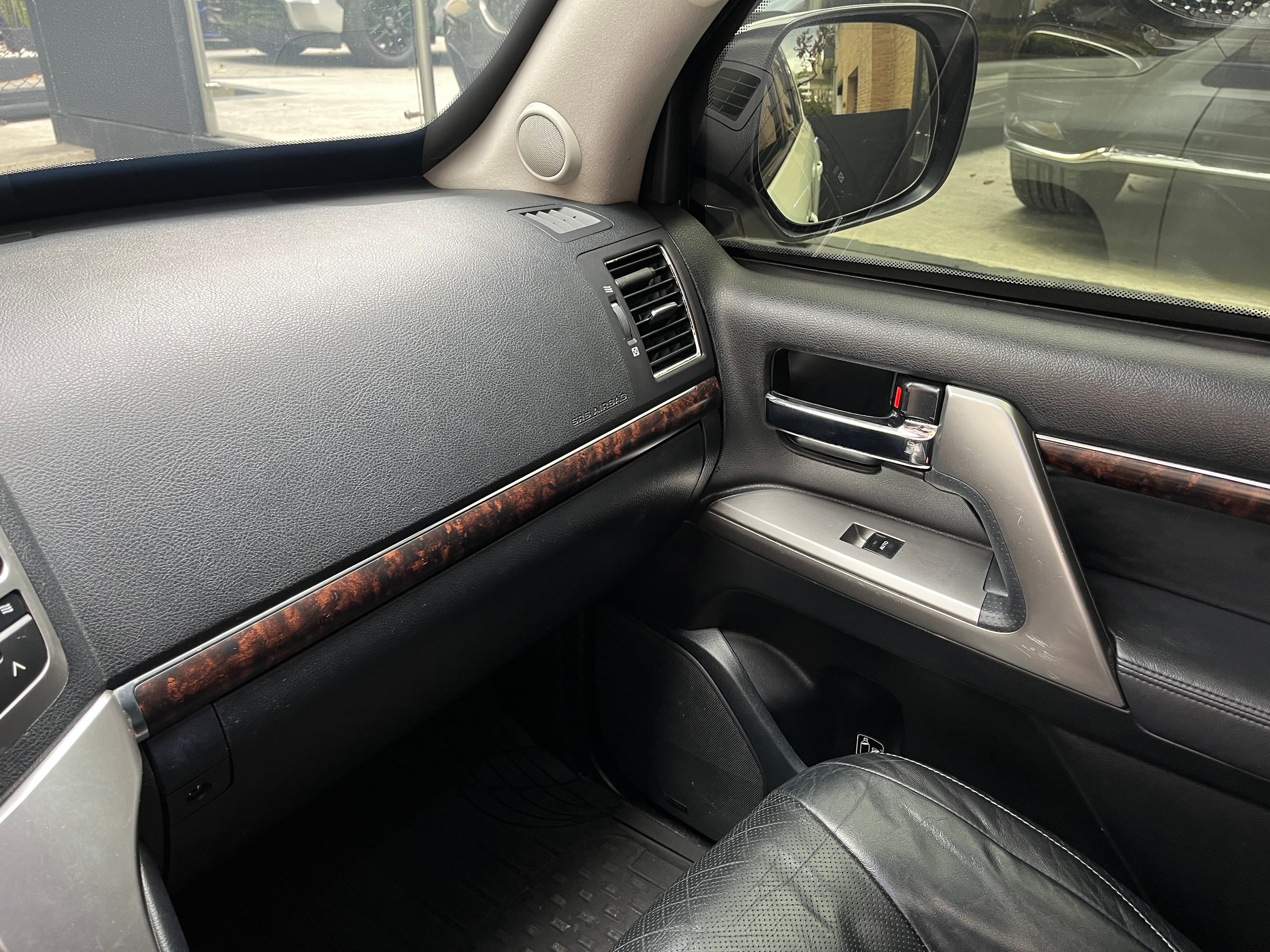 Toyota Land Cruiser 200 BLINDADA Modelo 2013 10