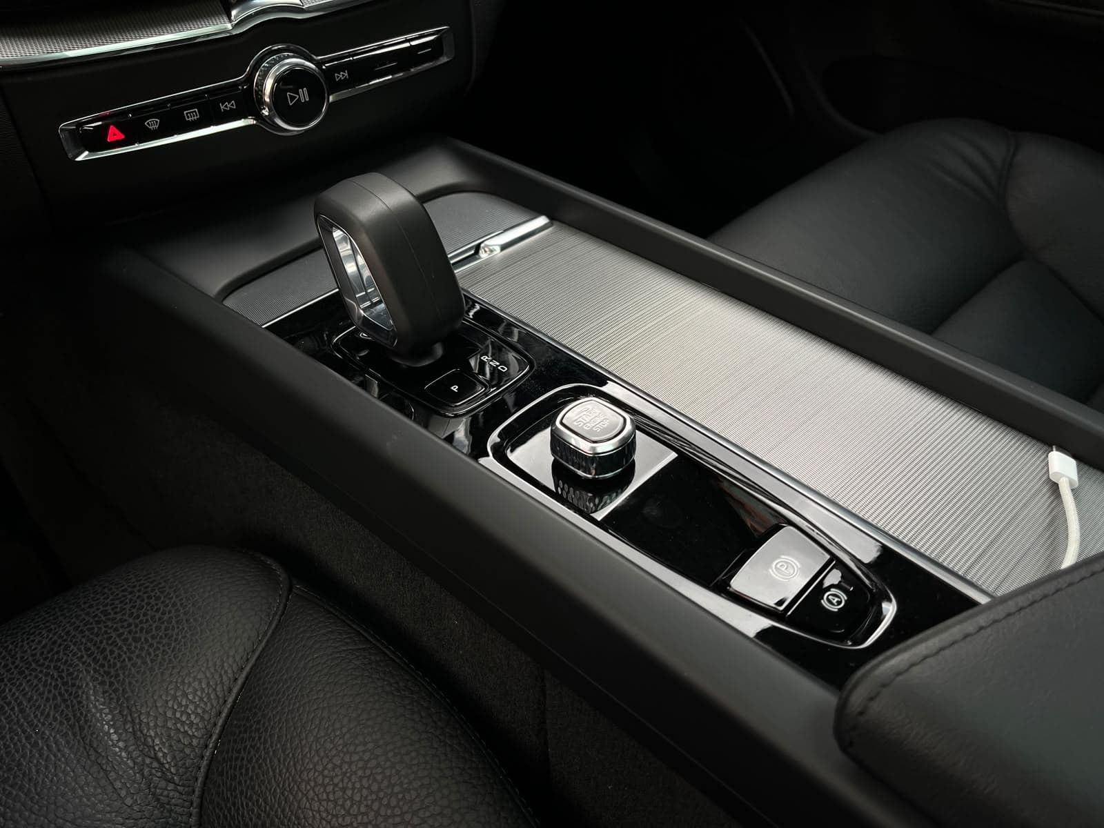 Volvo XC60 T8 Modelo 2025 12