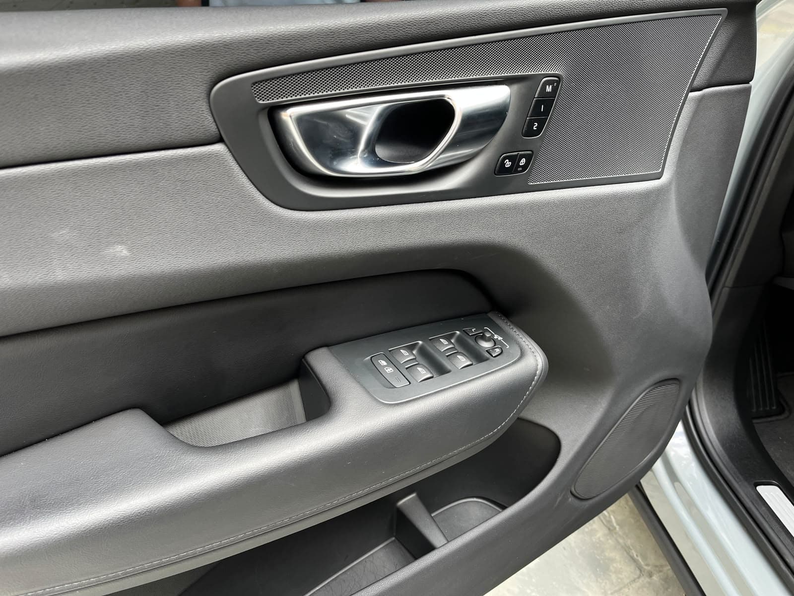 Volvo XC60 T8 Modelo 2025 8
