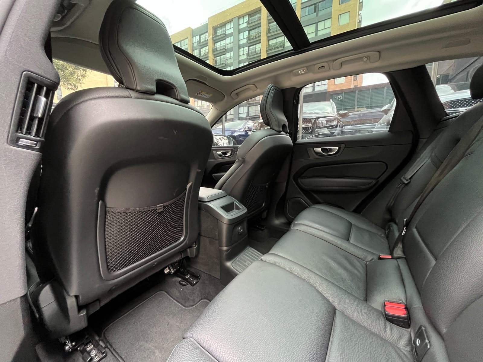 Volvo XC60 T8 Modelo 2025 16