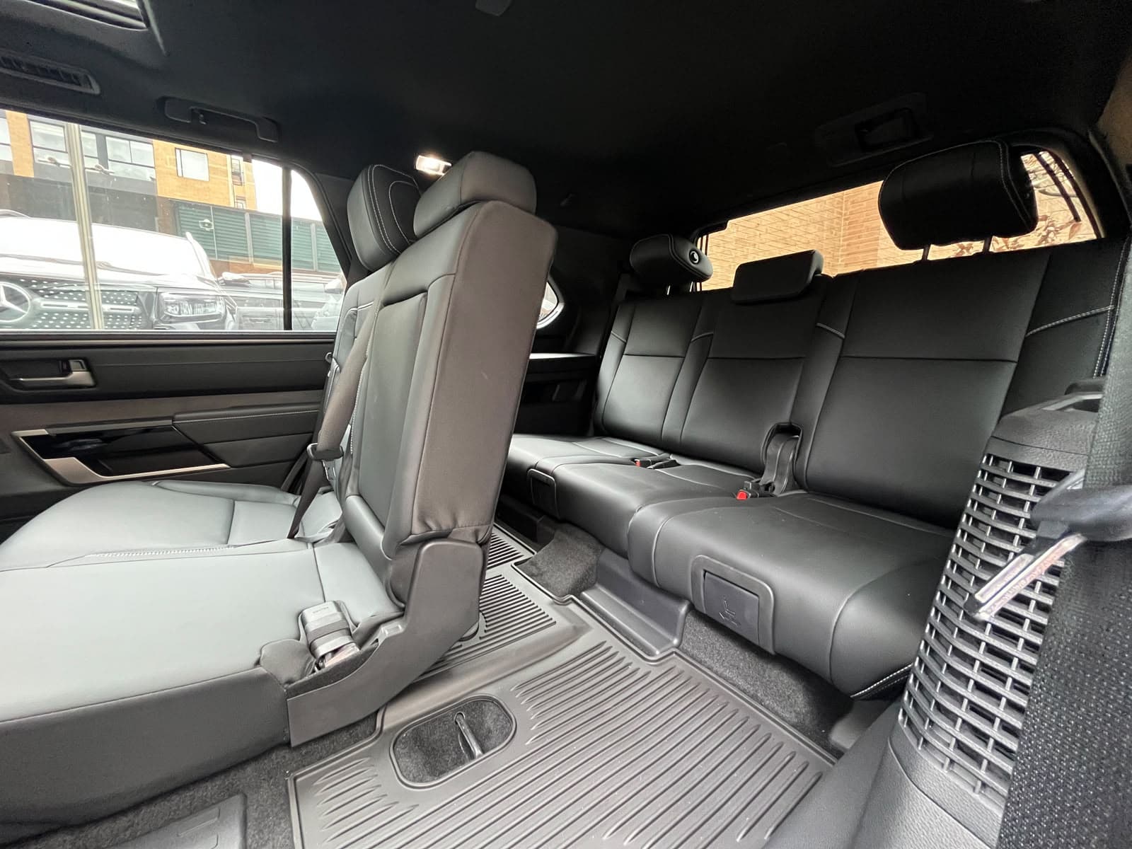 Toyota Sequoia LIMITED Modelo 2026 17