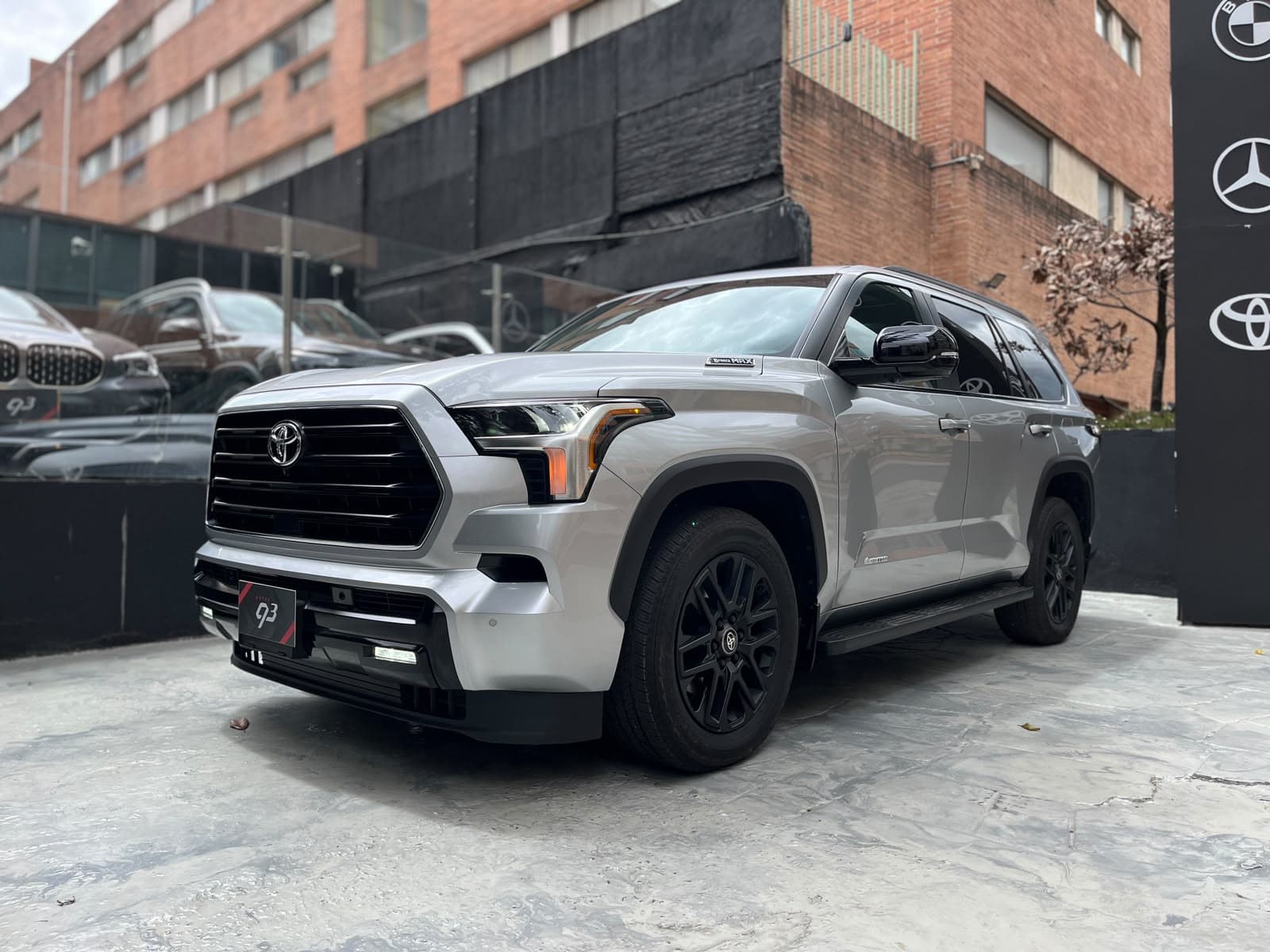 Toyota Sequoia