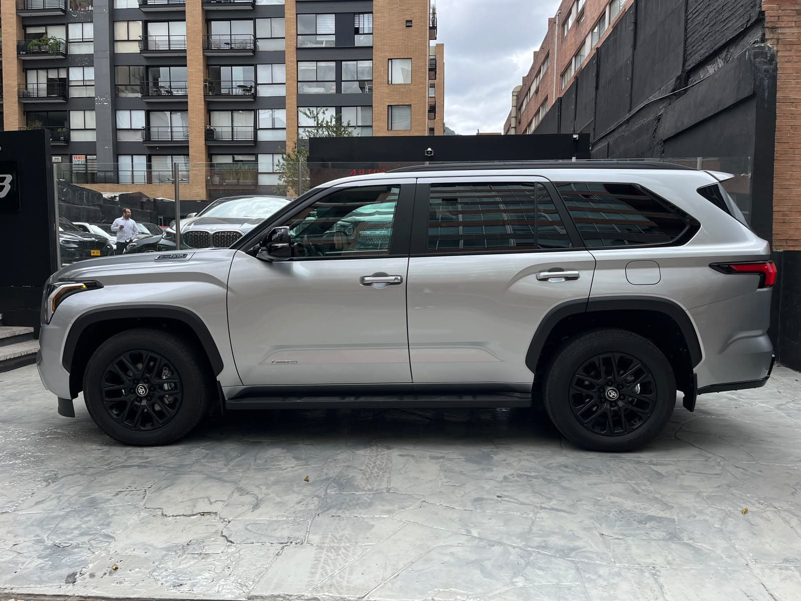 Toyota Sequoia LIMITED Modelo 2026 7