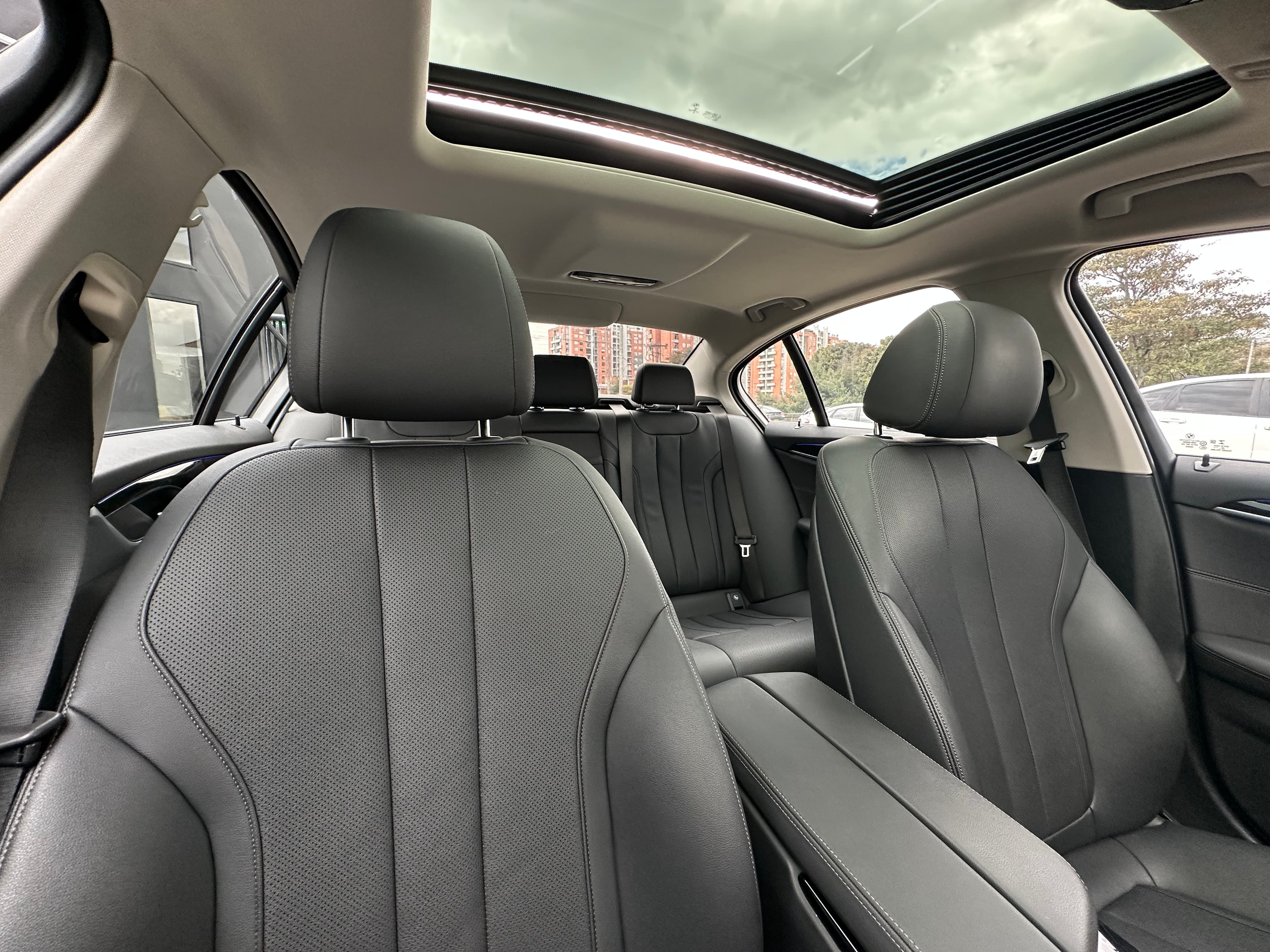 BMW 530I Modelo 2021 24