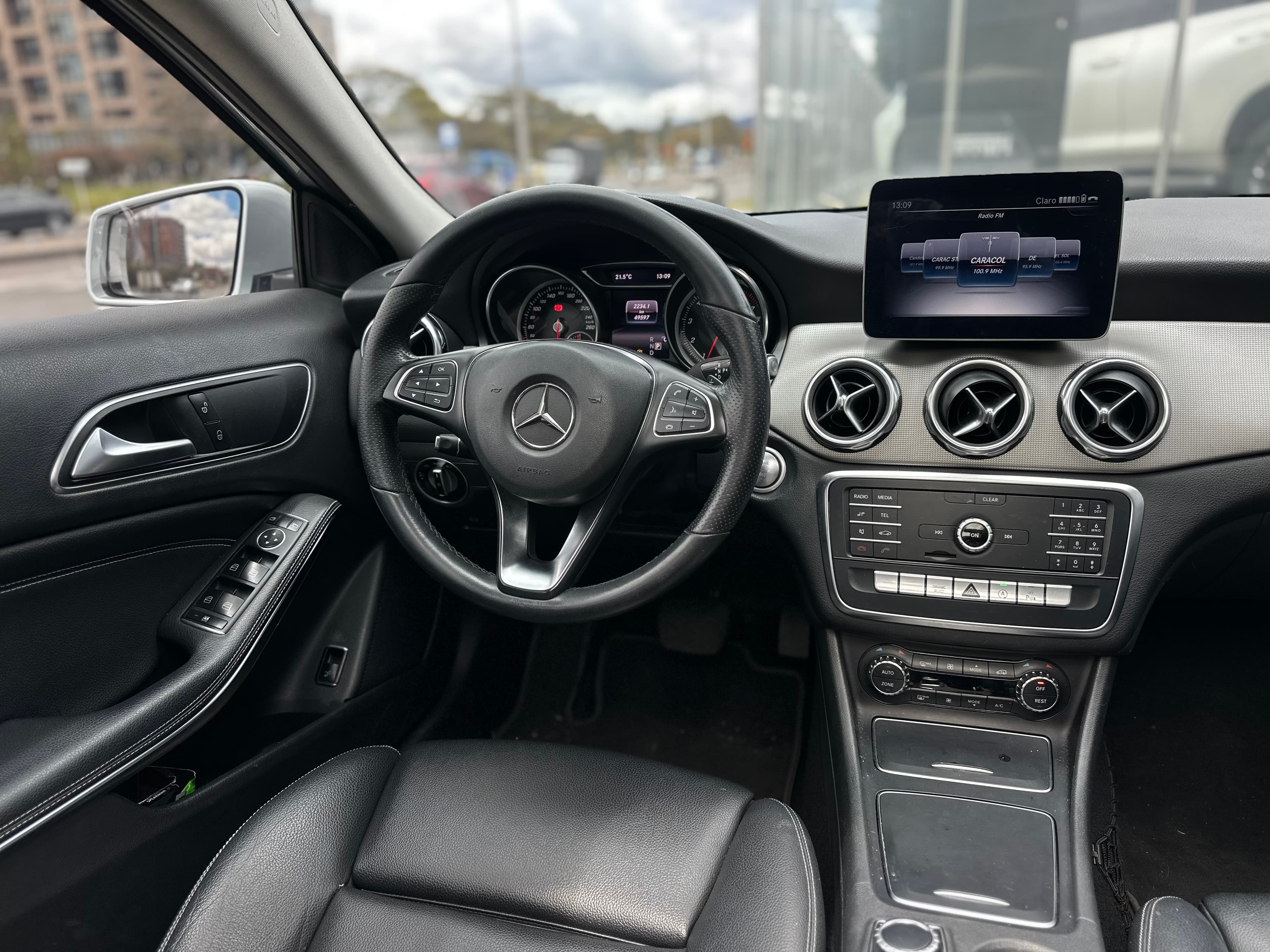 Mercedes Benz GLA200 Modelo 2020 12