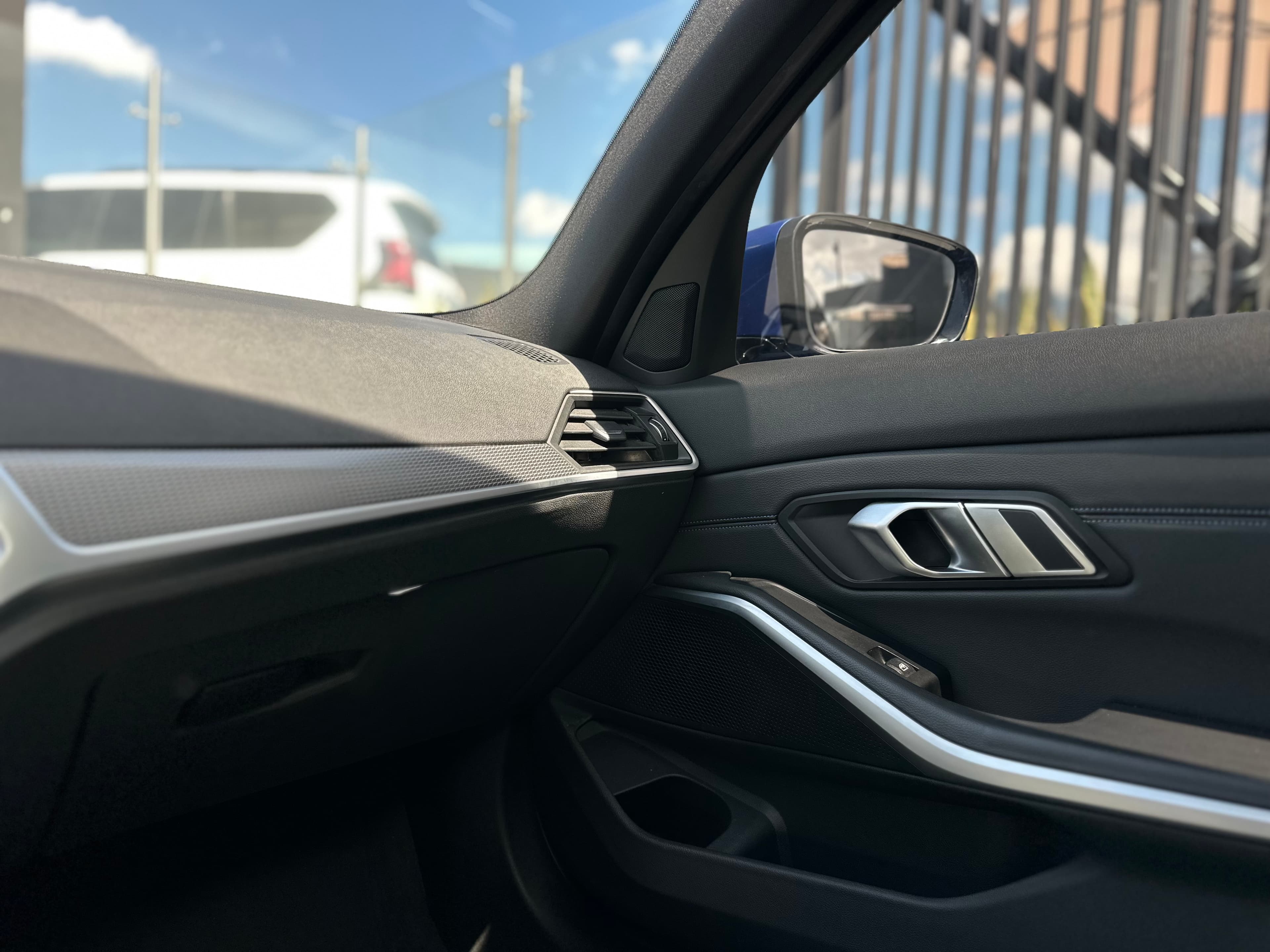 BMW 330I Modelo 2020 19