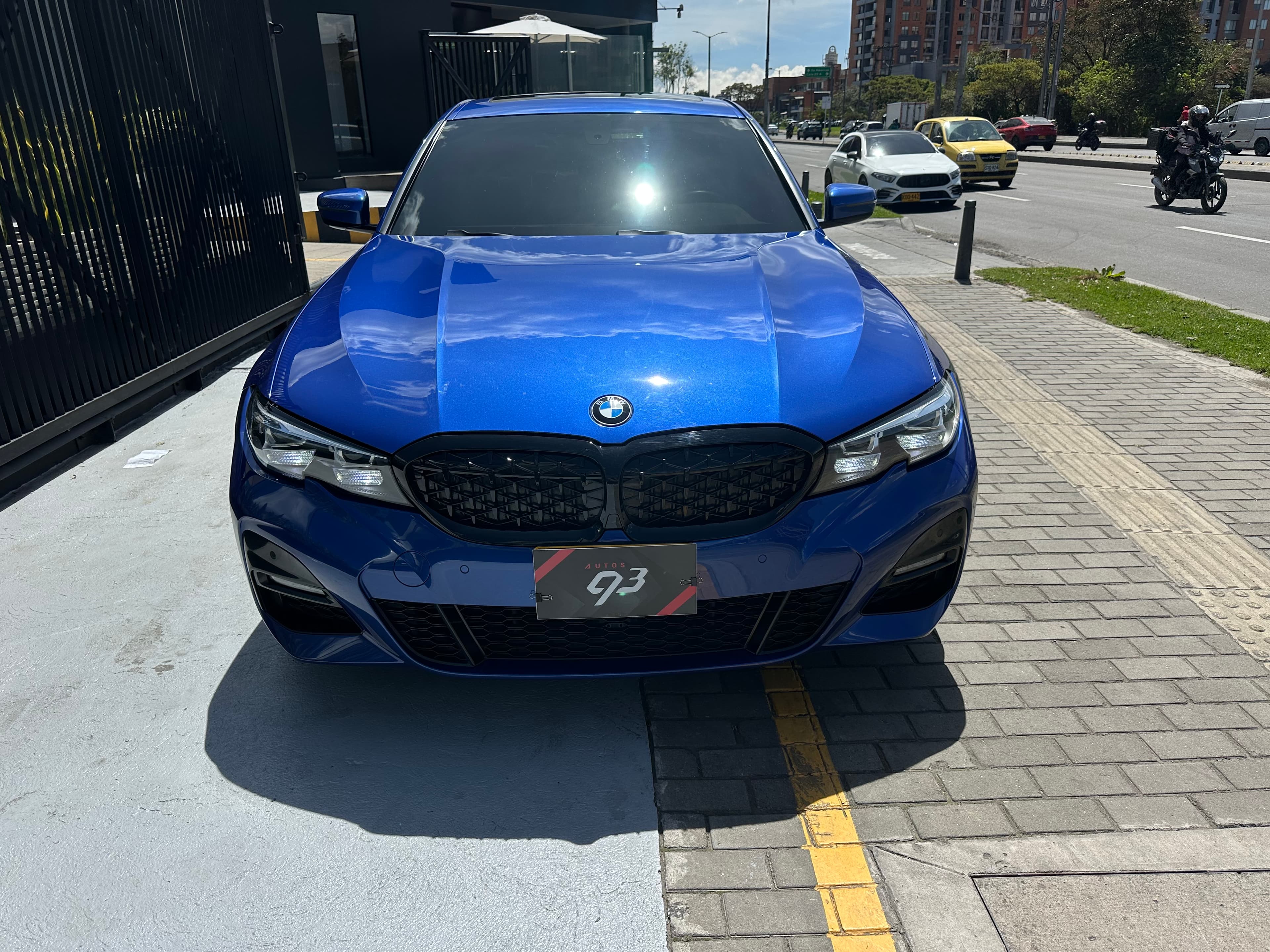 BMW 330I Modelo 2020 2