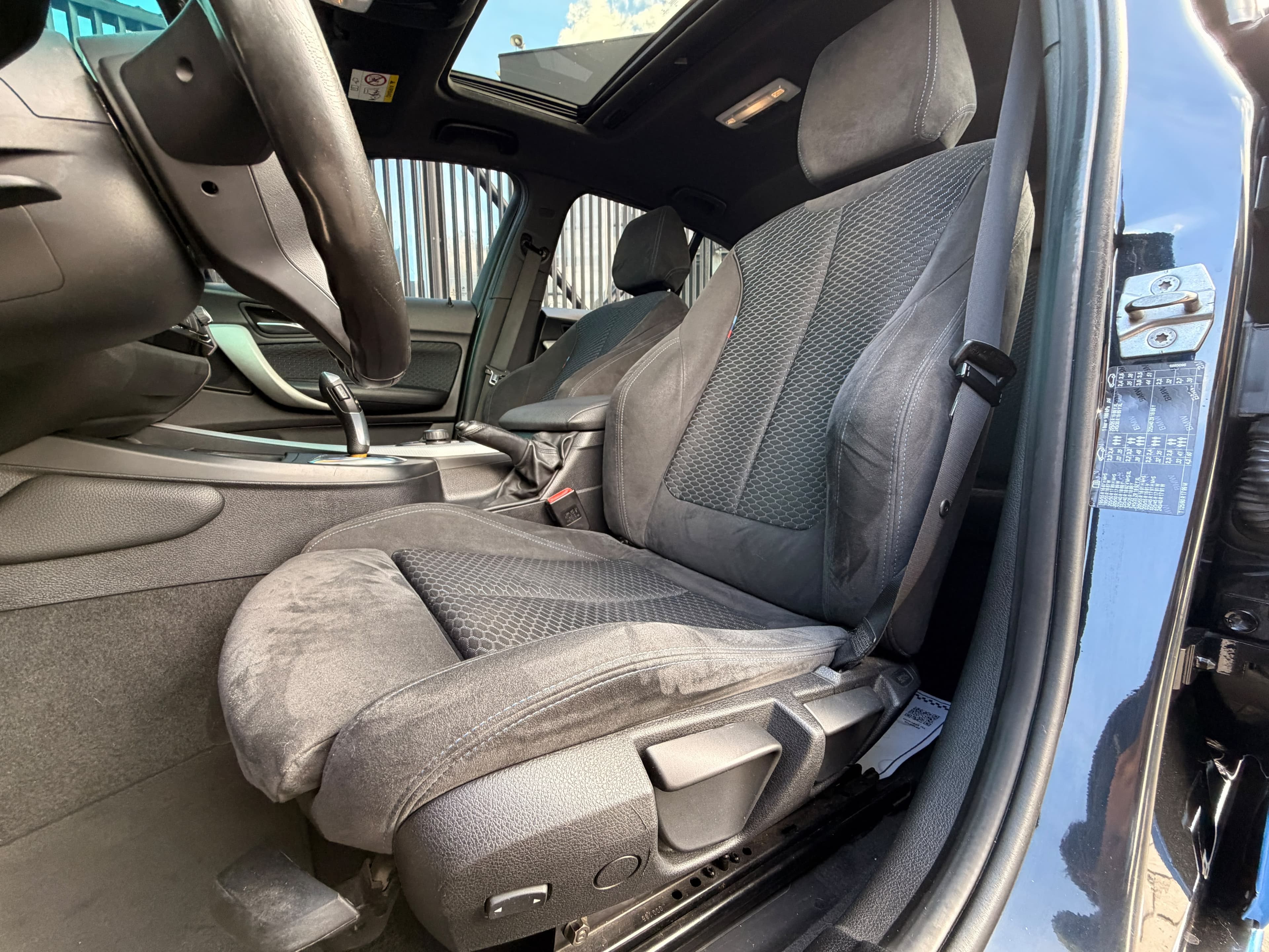 BMW 120I Wagon Modelo 2017 13