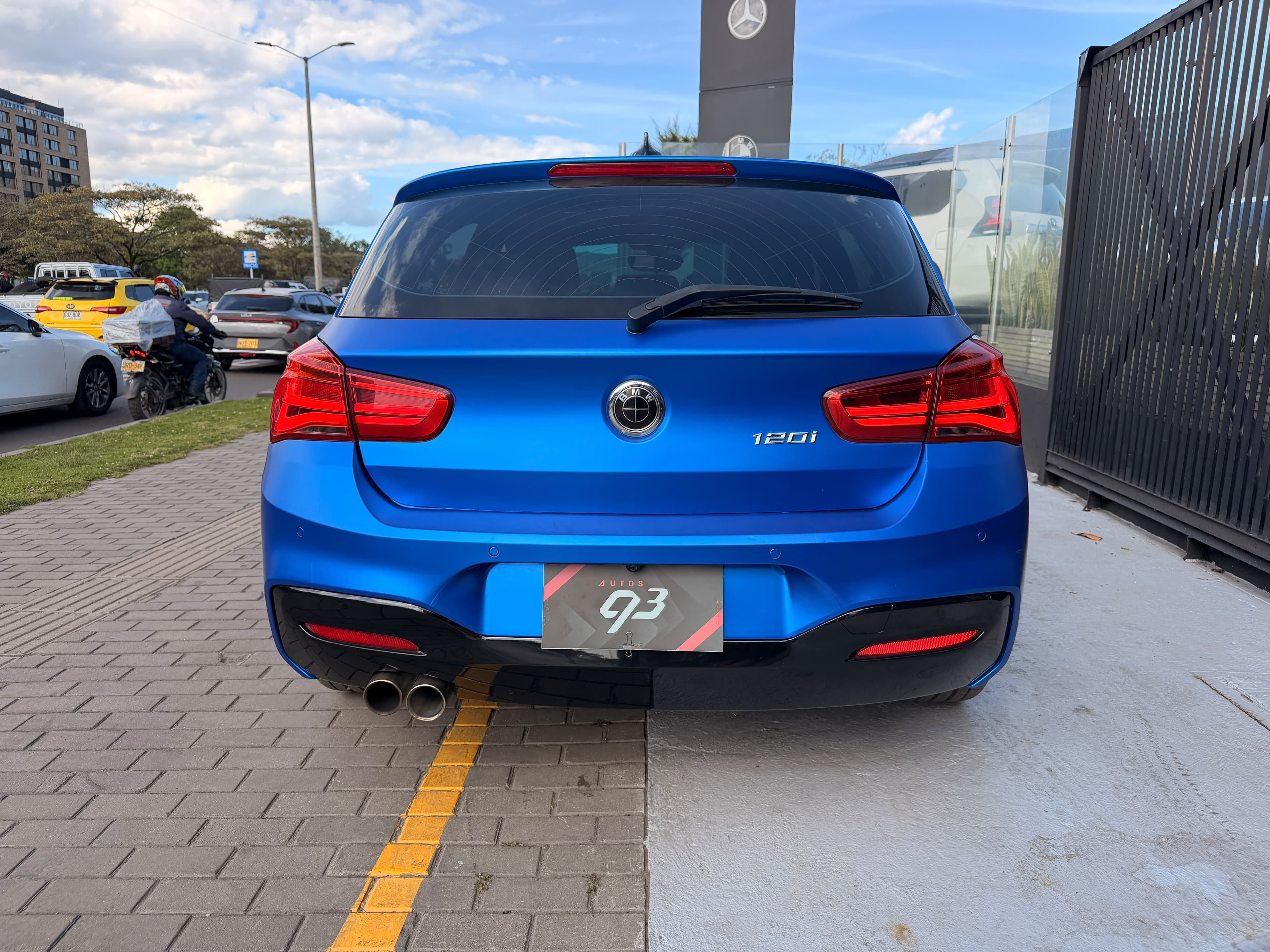 BMW 120I Wagon Modelo 2017 5