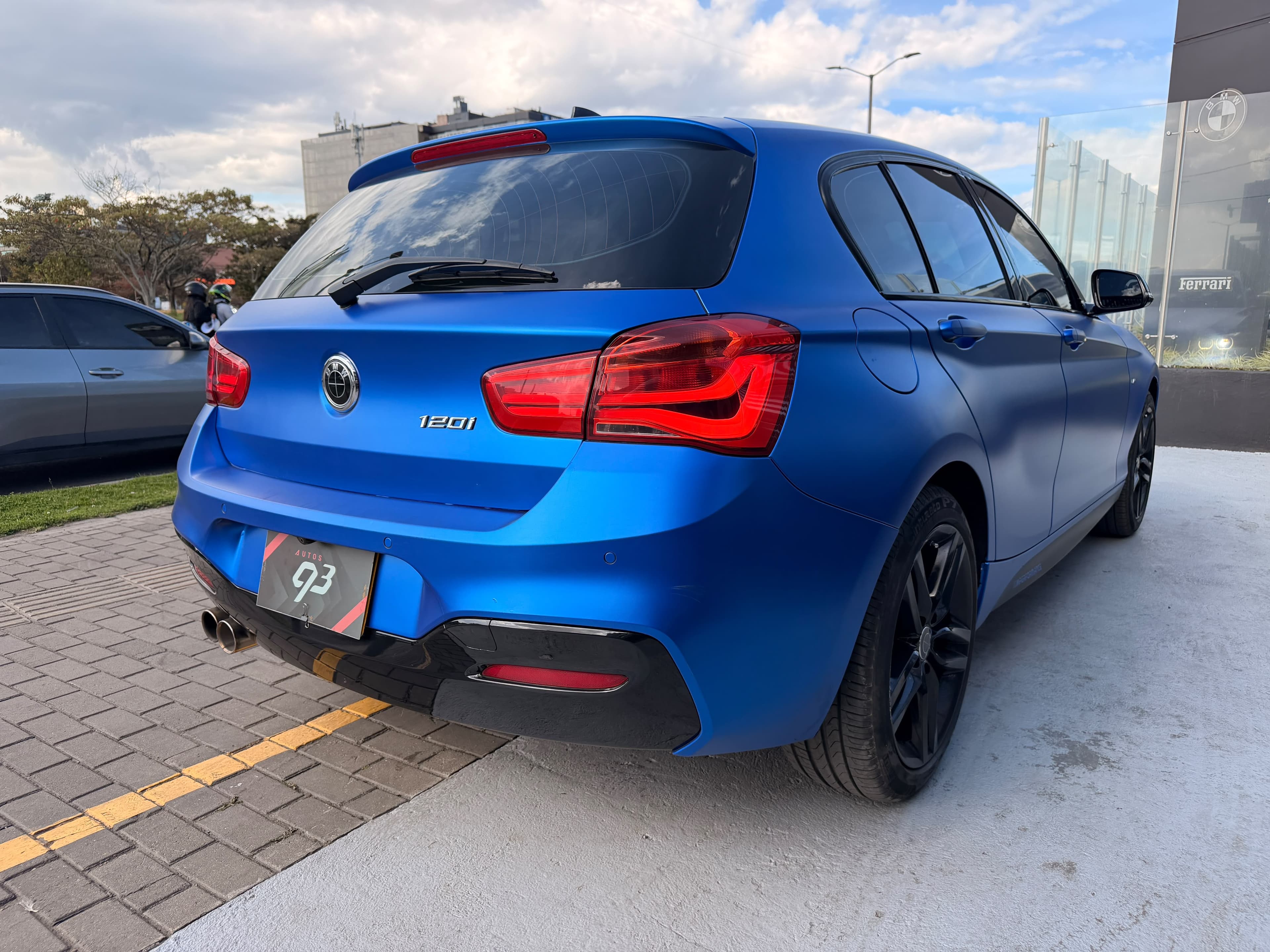 BMW 120I Wagon Modelo 2017 4