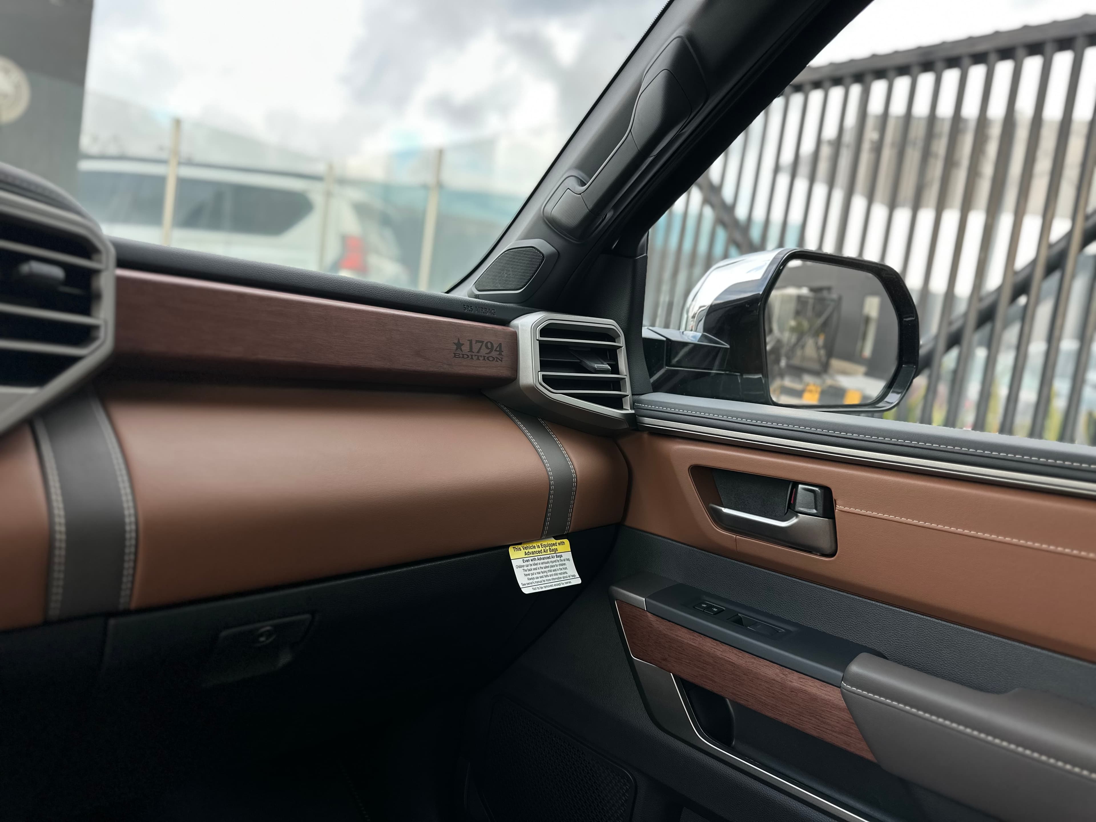 Toyota Sequoia 1794 Modelo 2026 23