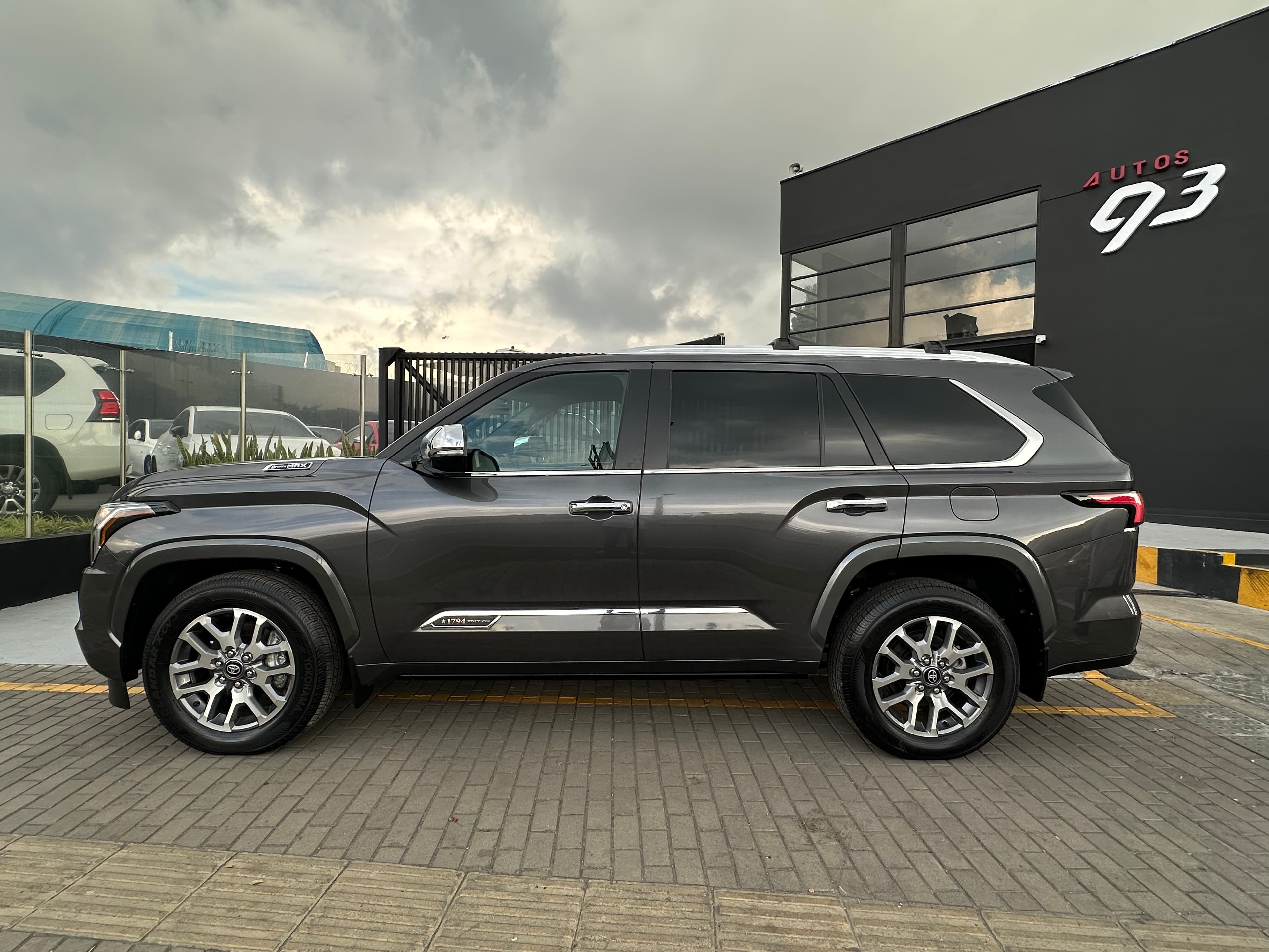 Toyota Sequoia 1794 Modelo 2026 7