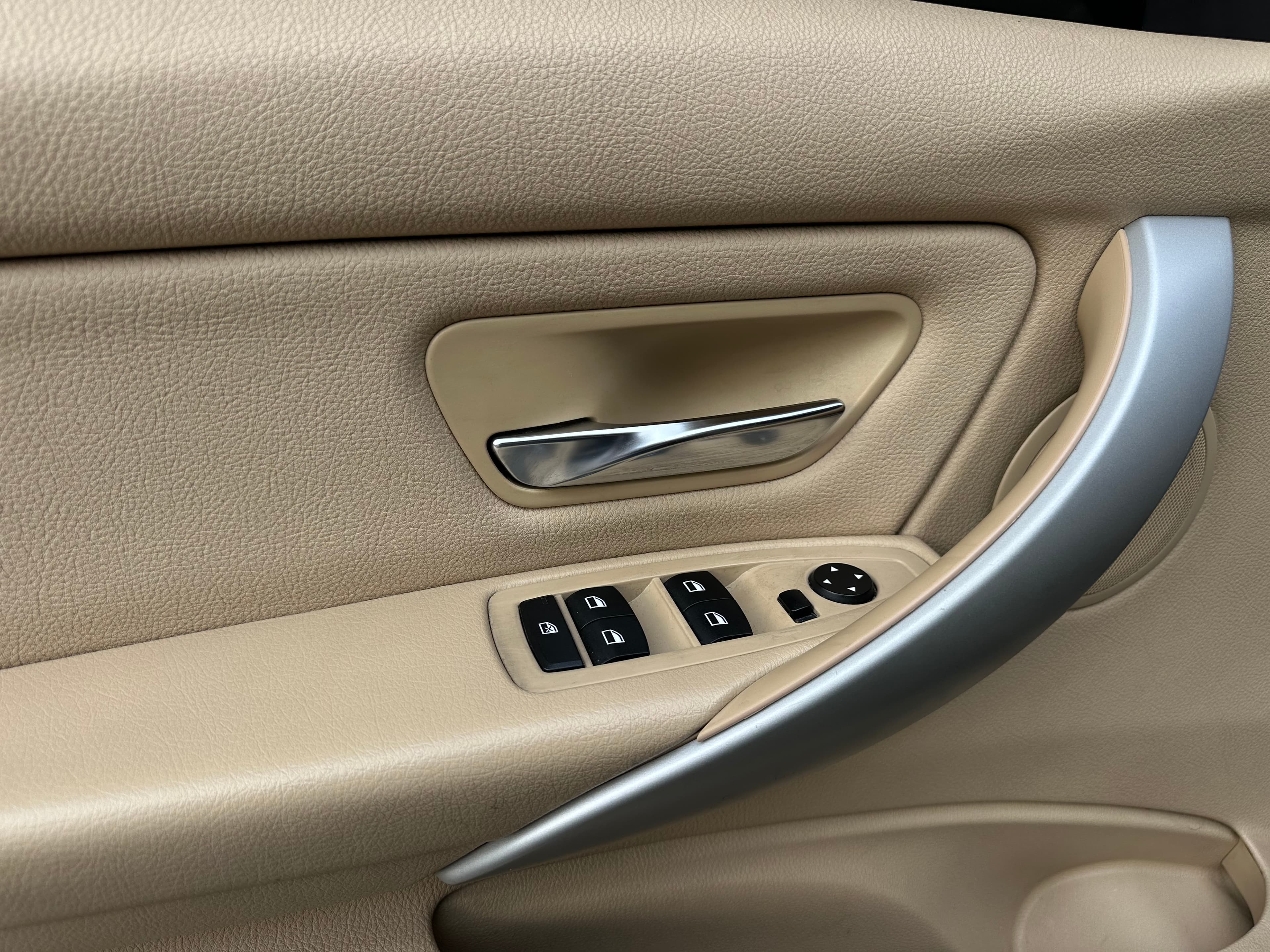 BMW 328I Sedan Modelo 2013 10