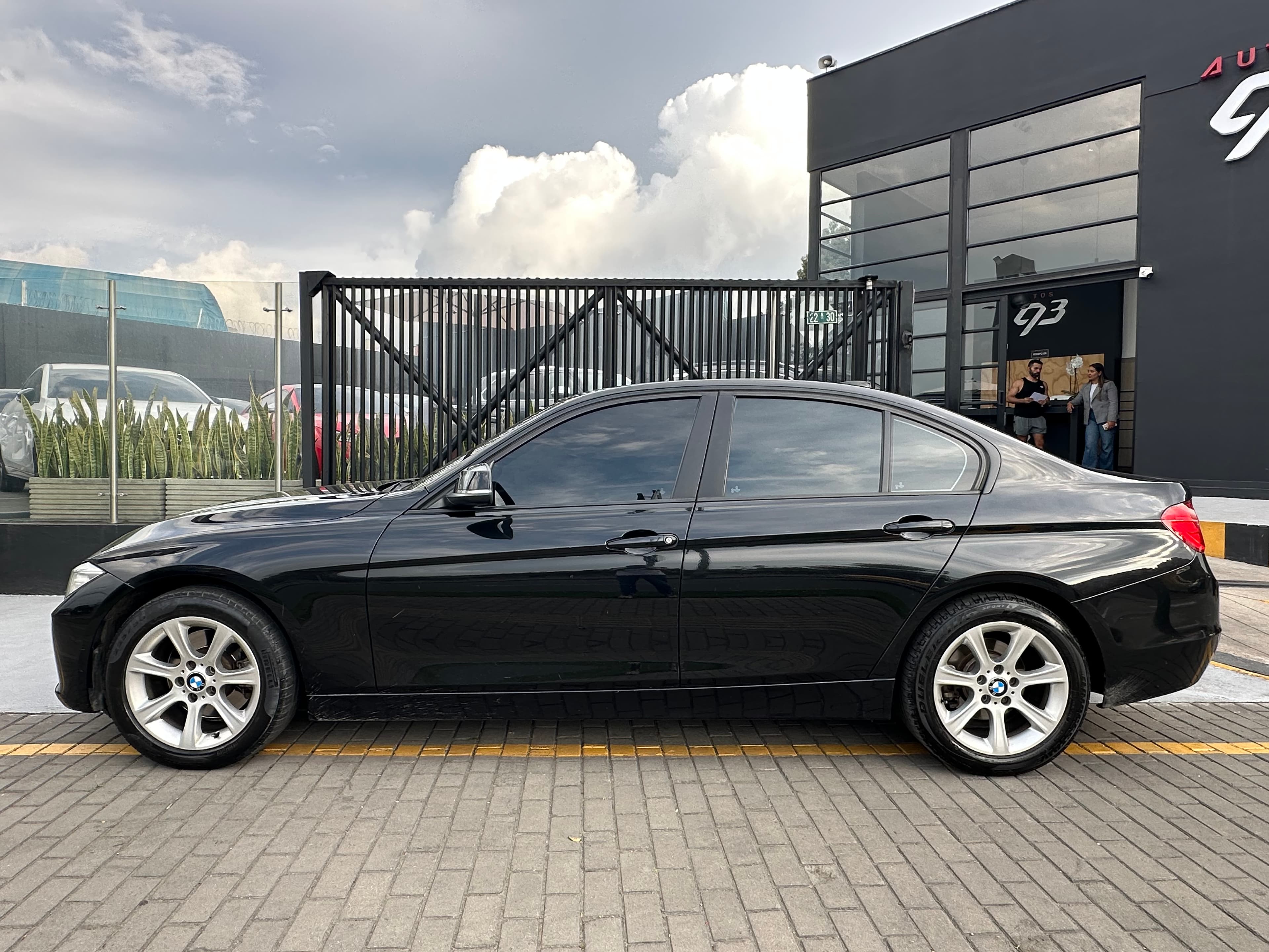 BMW 328I Sedan Modelo 2013 7