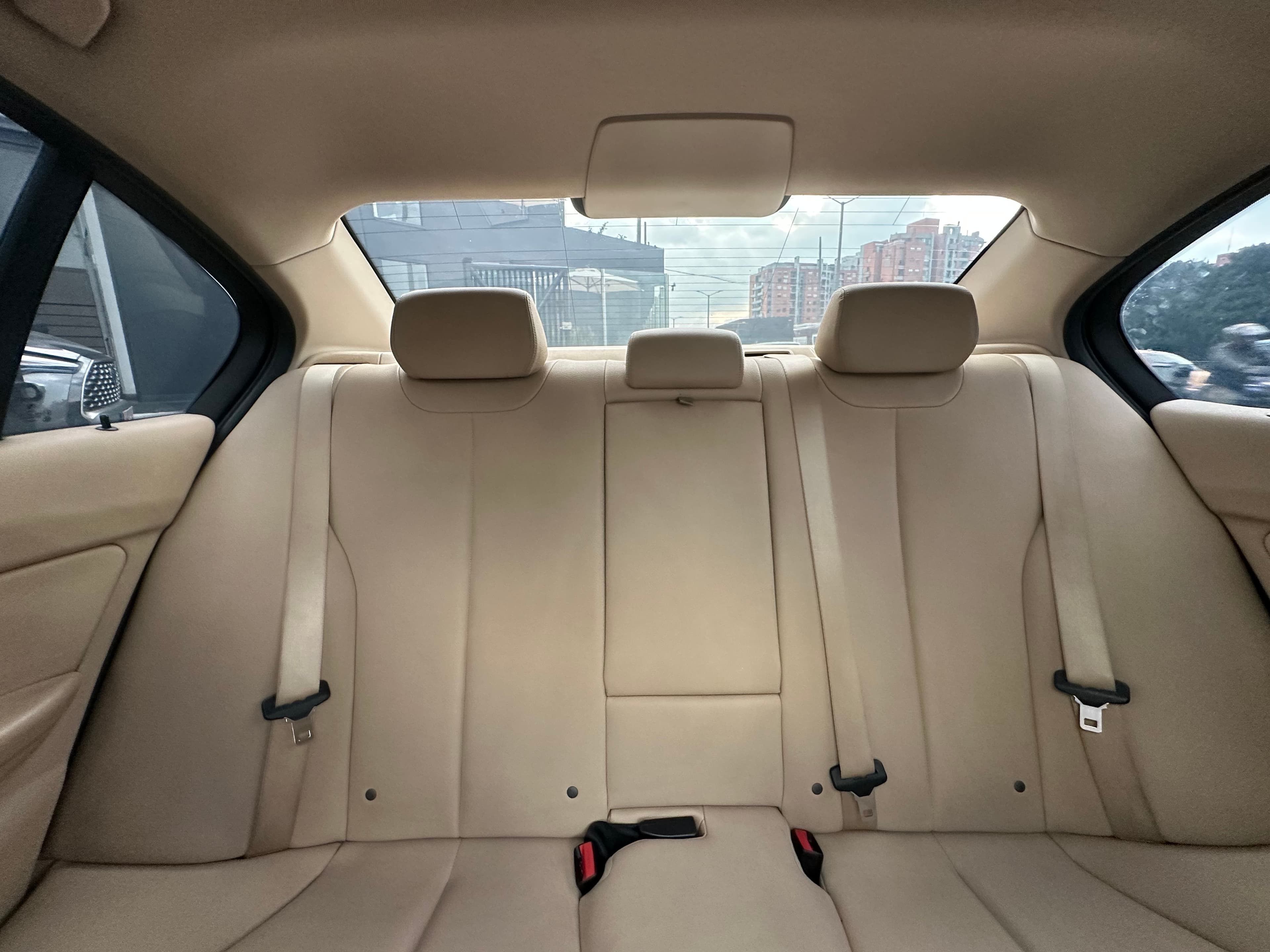 BMW 328I Sedan Modelo 2013 25