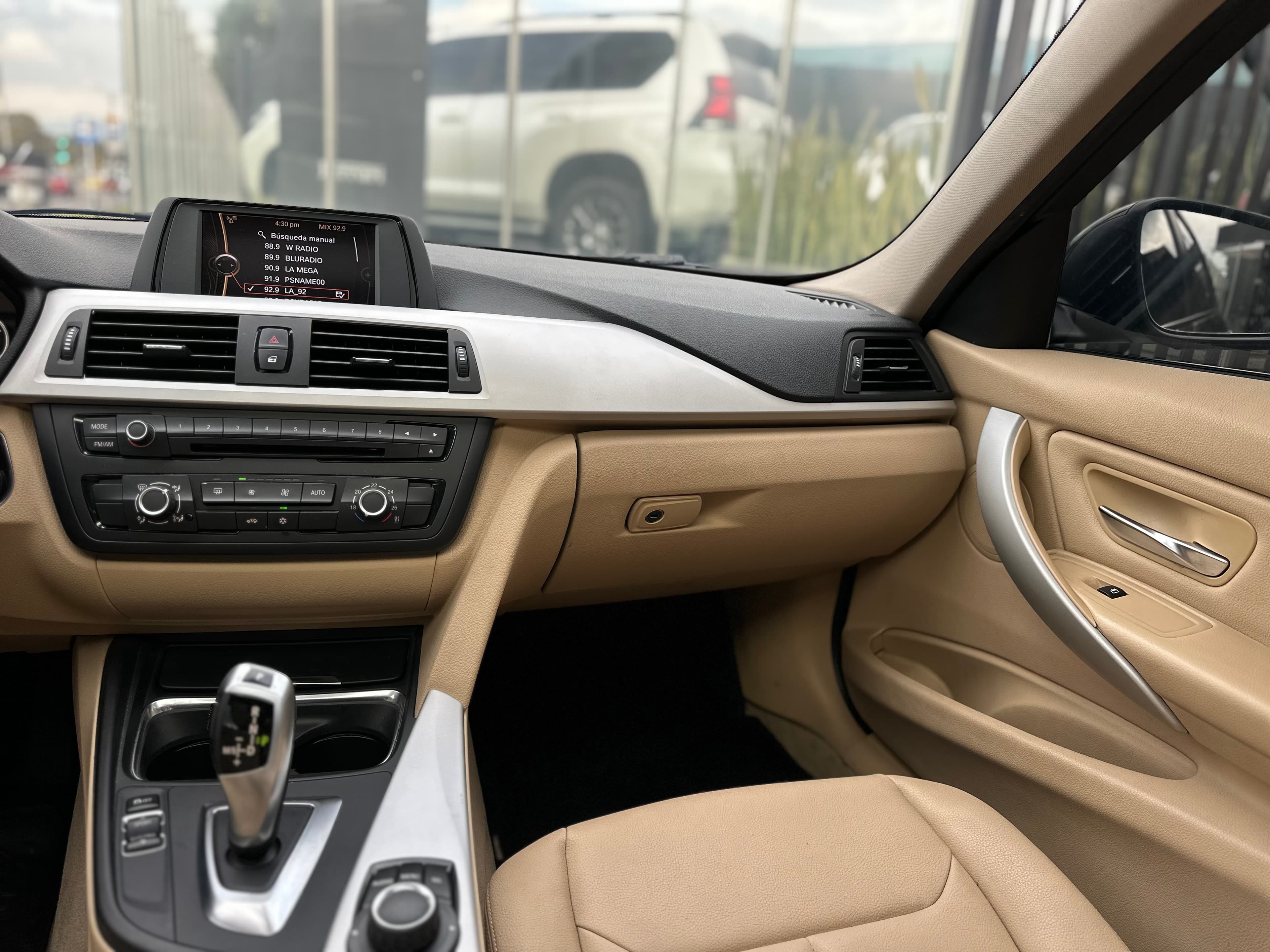 BMW 328I Sedan Modelo 2013 14
