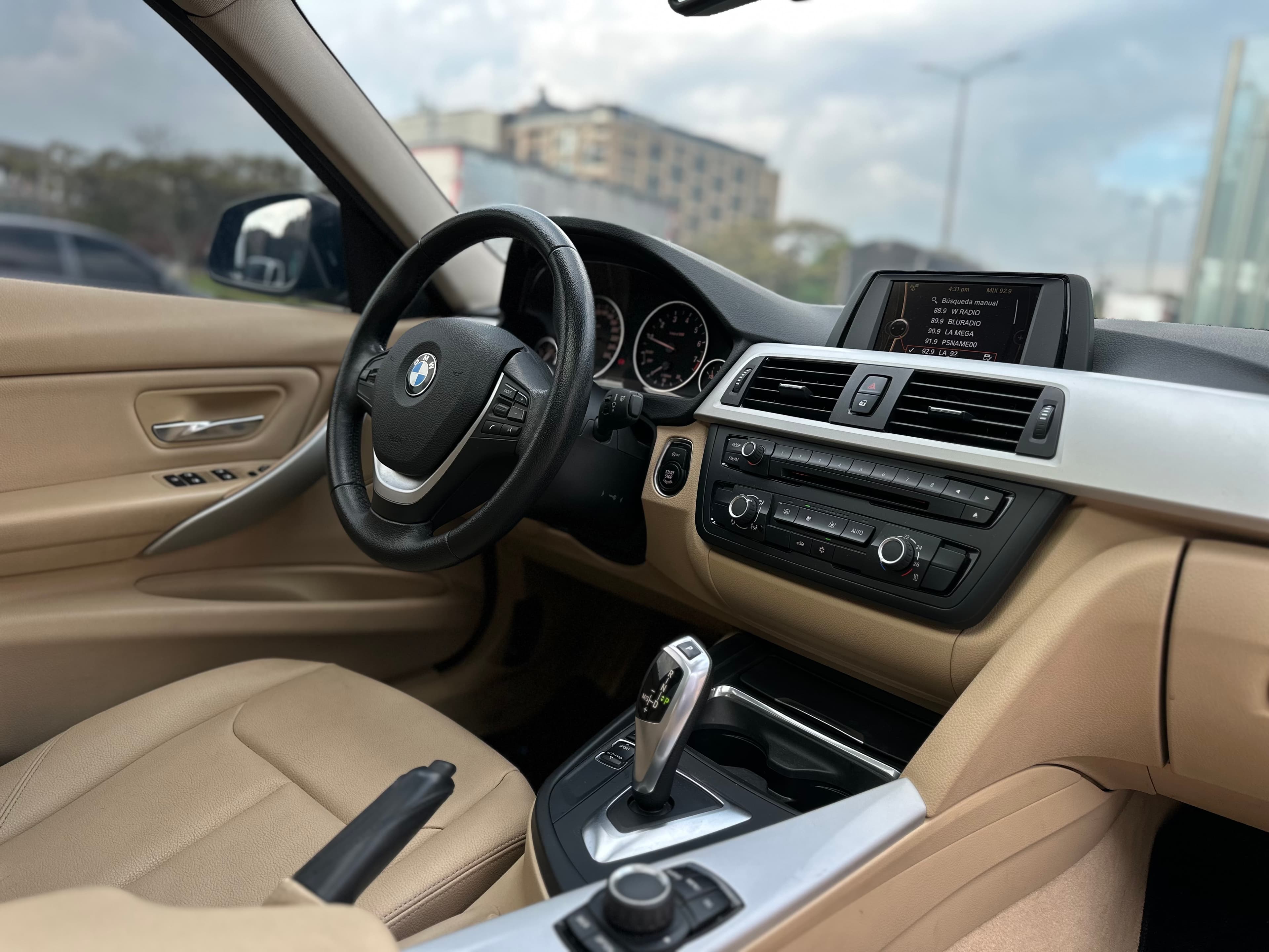 BMW 328I Sedan Modelo 2013 26