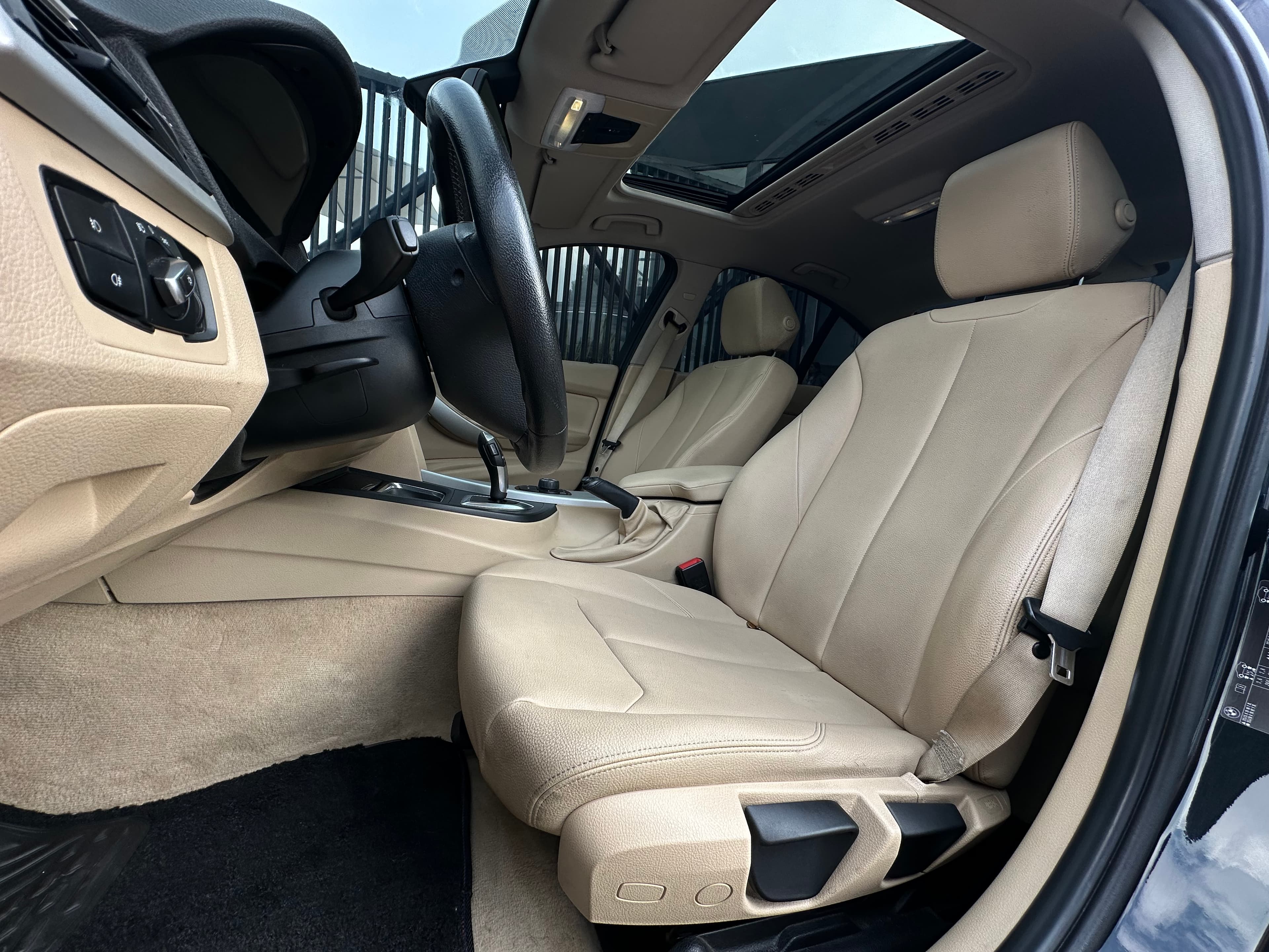 BMW 328I Sedan Modelo 2013 8