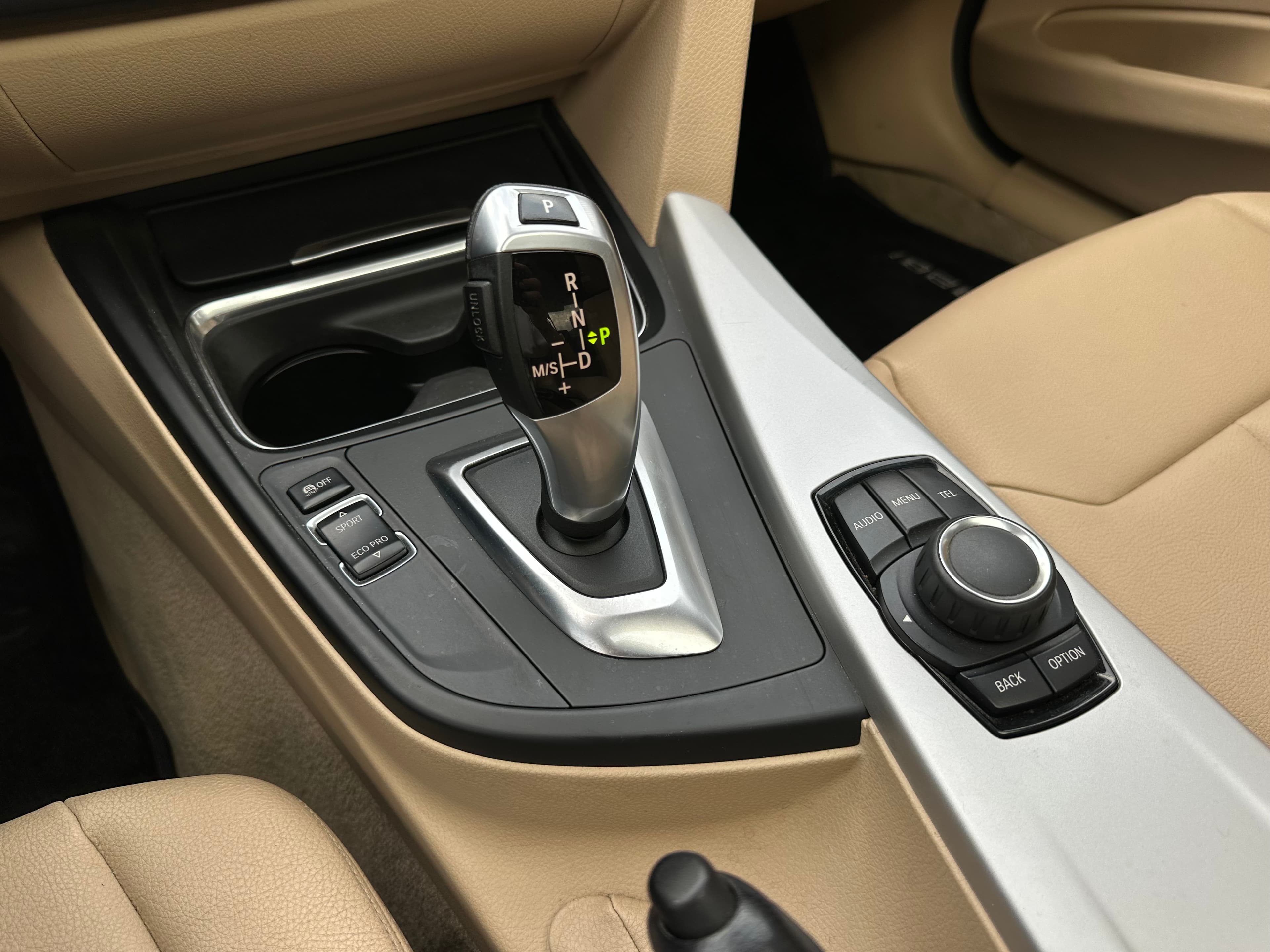 BMW 328I Sedan Modelo 2013 15
