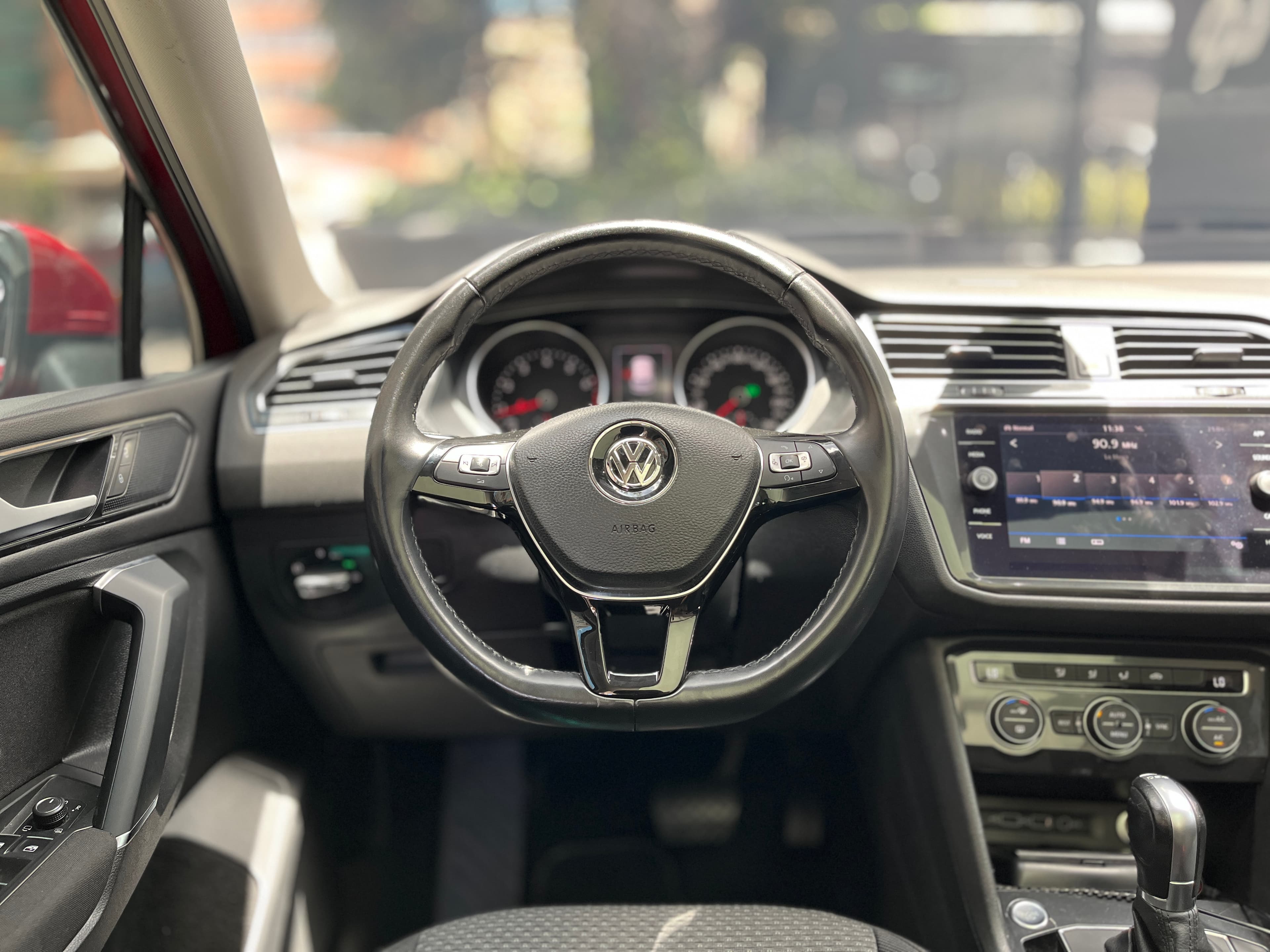 Volkswagen TIGUAN Modelo 2019 16