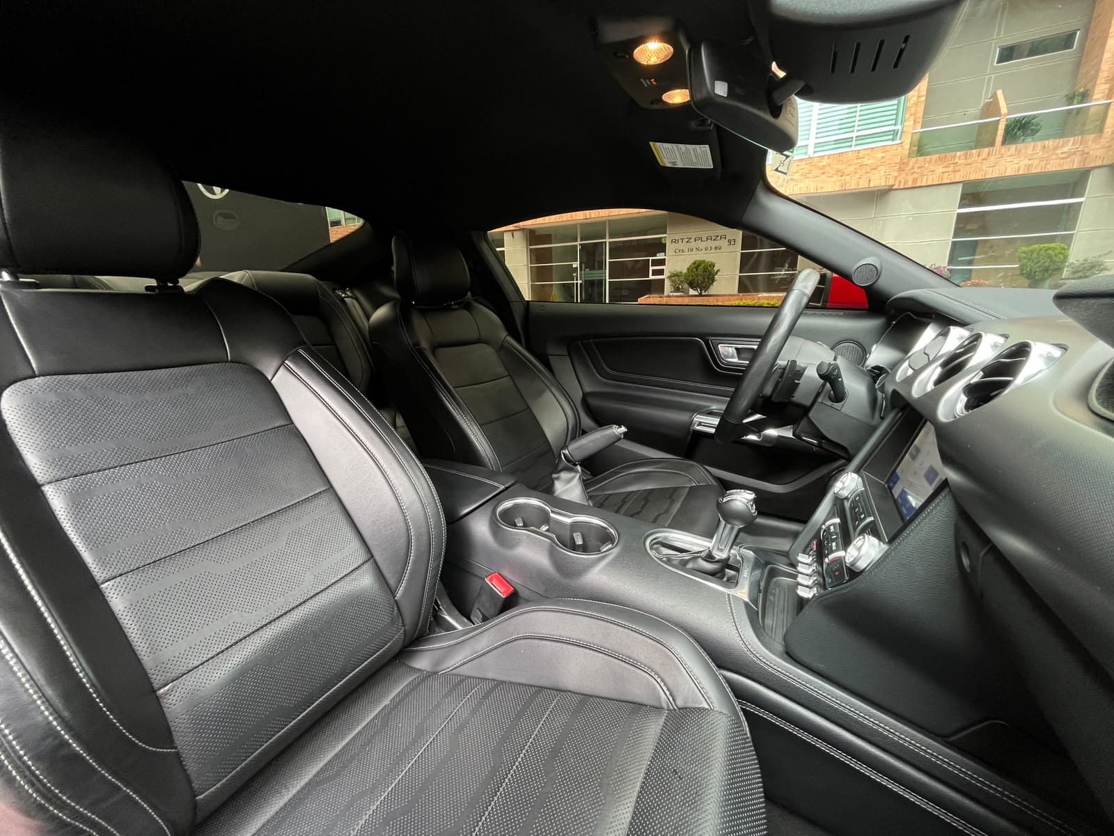 Ford Mustang GT Modelo 2022 15