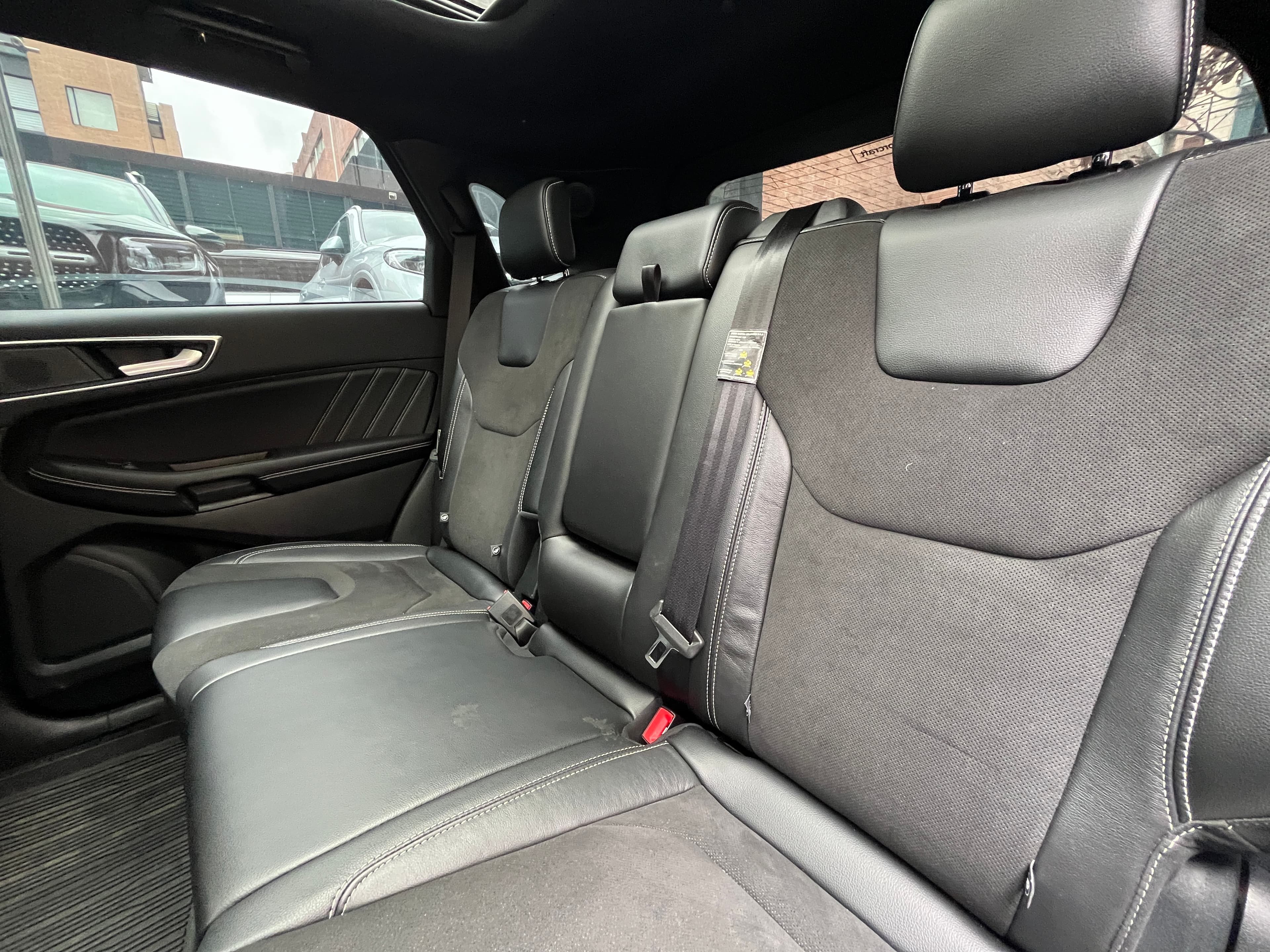 Ford Edge ST Modelo 2022 16