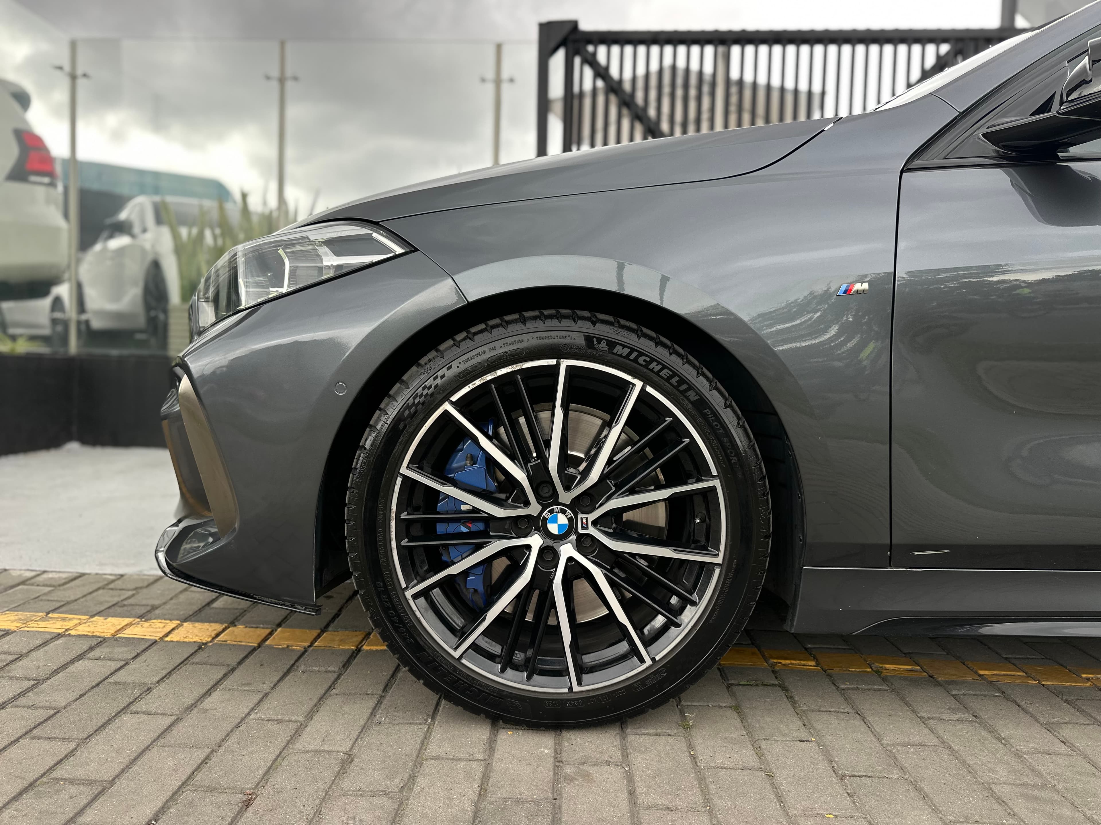 BMW M135I xDrive Modelo 2021 27